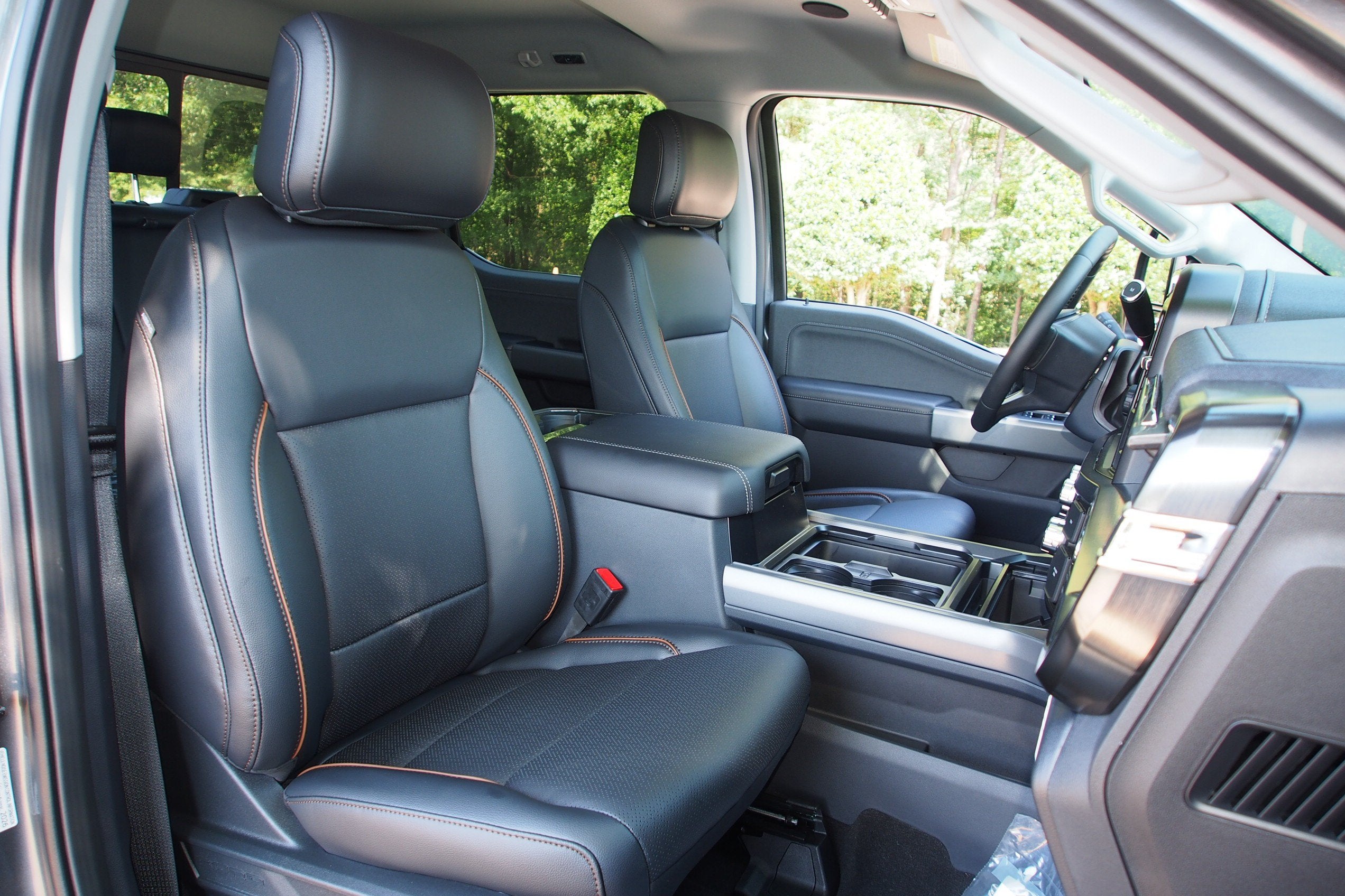 2026 Ford Super Duty F-350 DRW LARIAT
