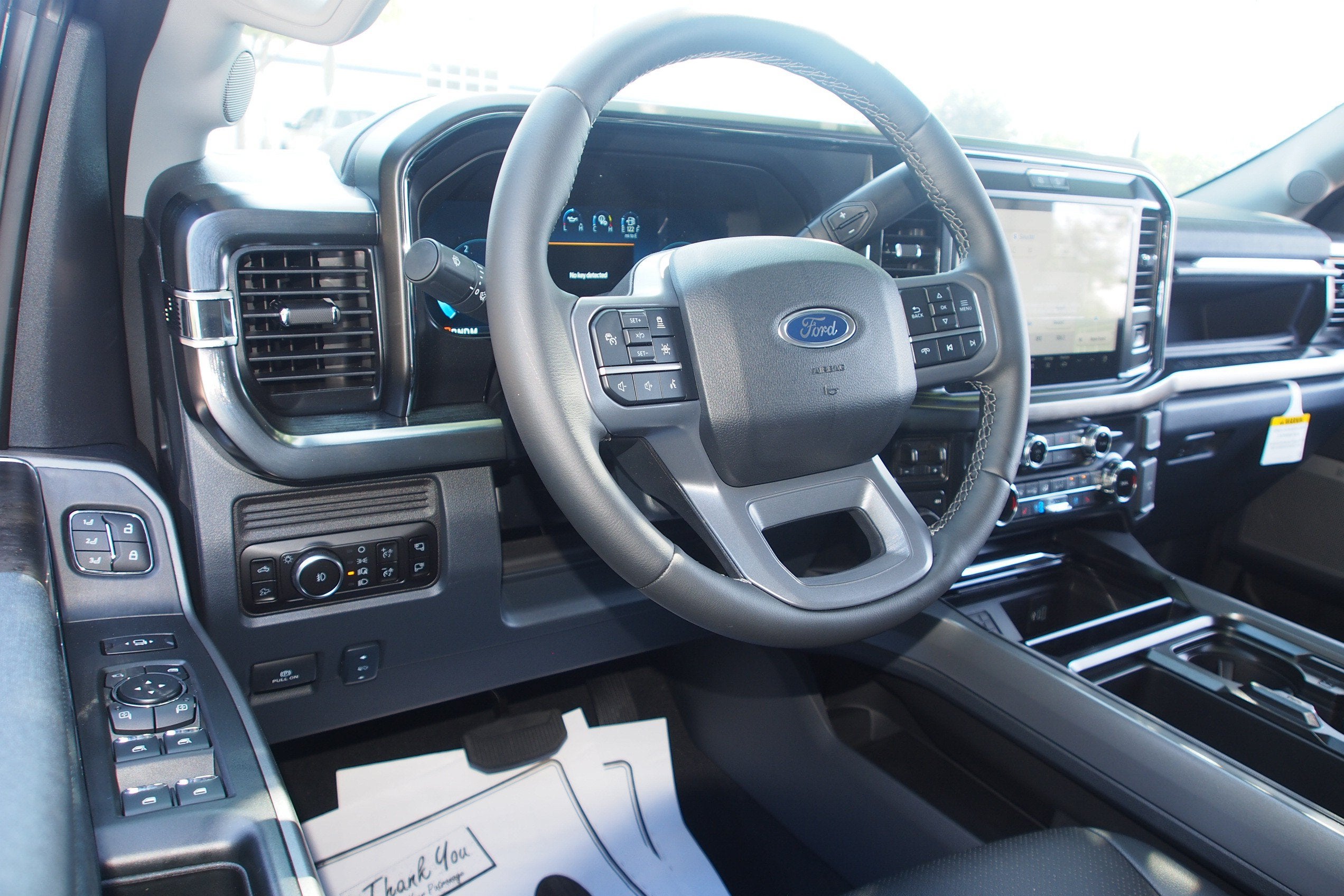 2026 Ford Super Duty F-350 DRW LARIAT