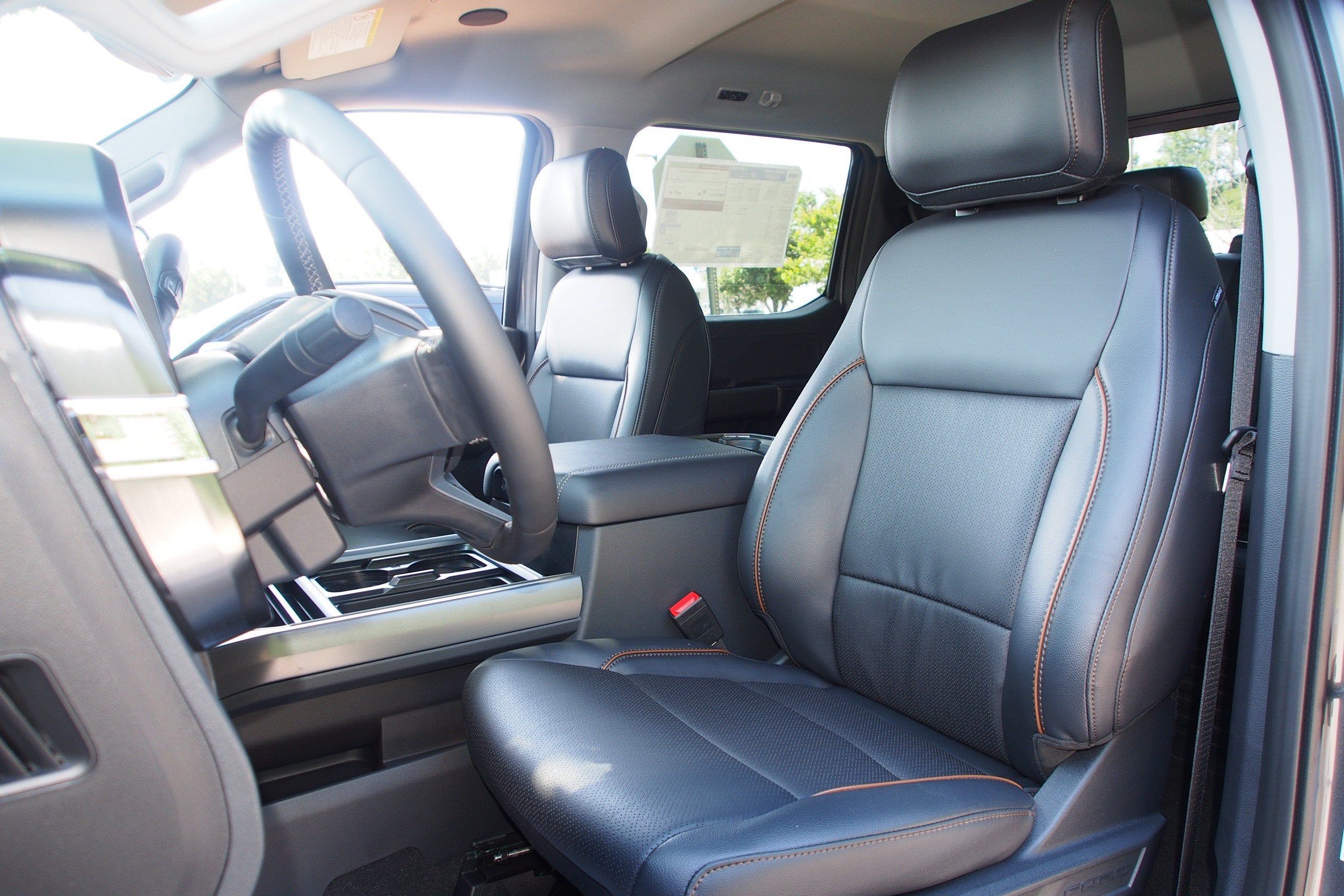 2026 Ford Super Duty F-350 DRW LARIAT