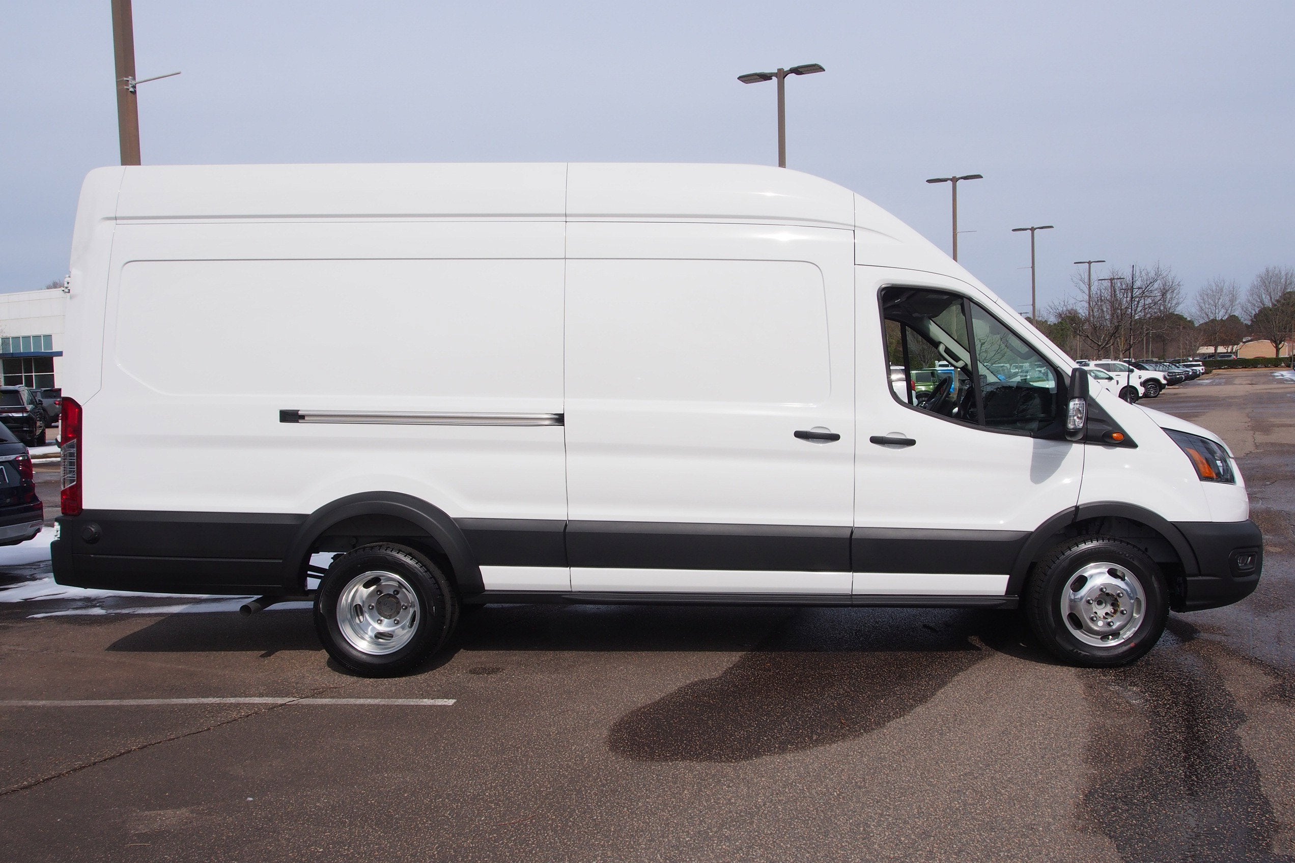 2025 Ford Transit Cargo Van Base