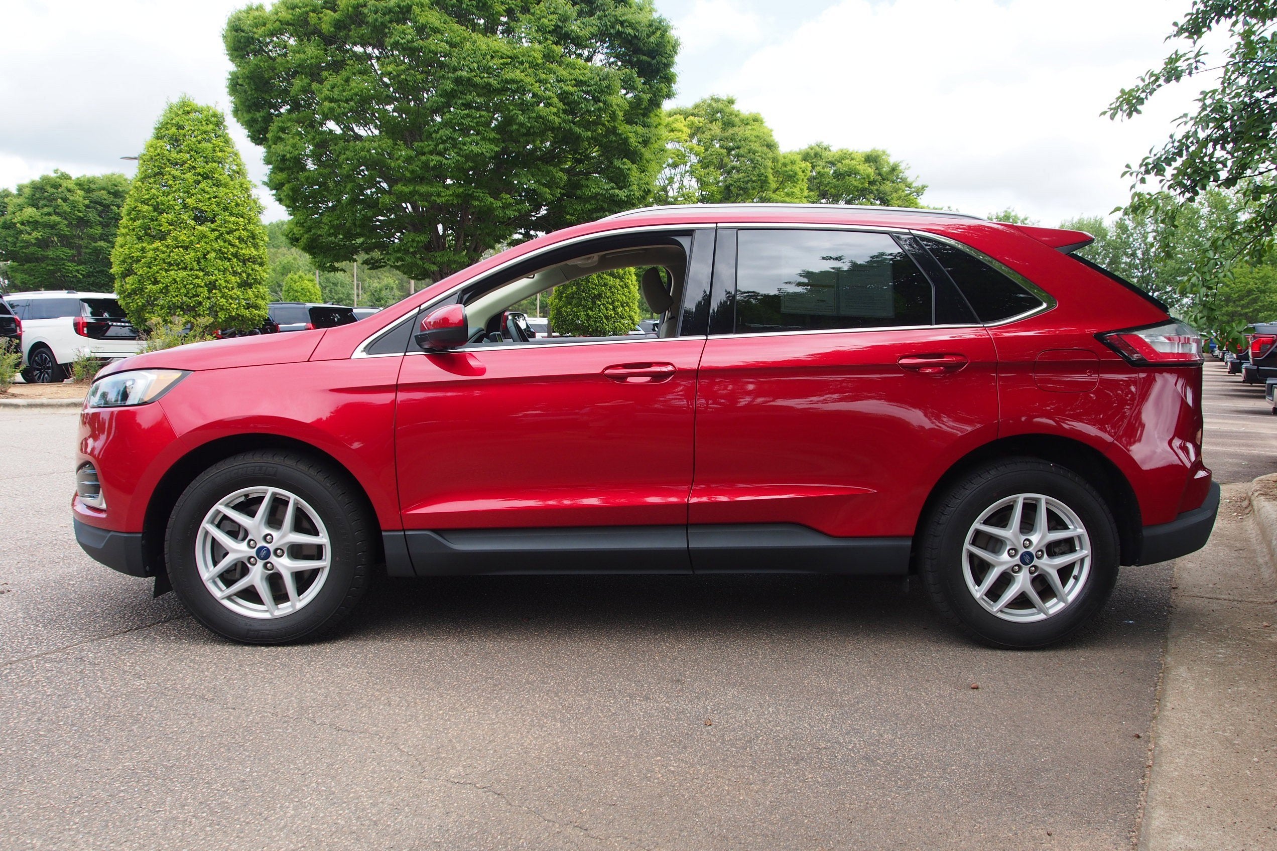 2022 Ford Edge SEL