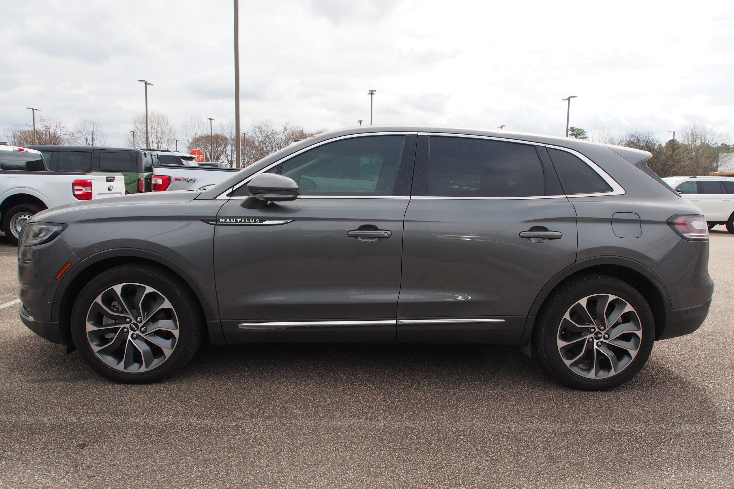 2023 Lincoln Nautilus Reserve