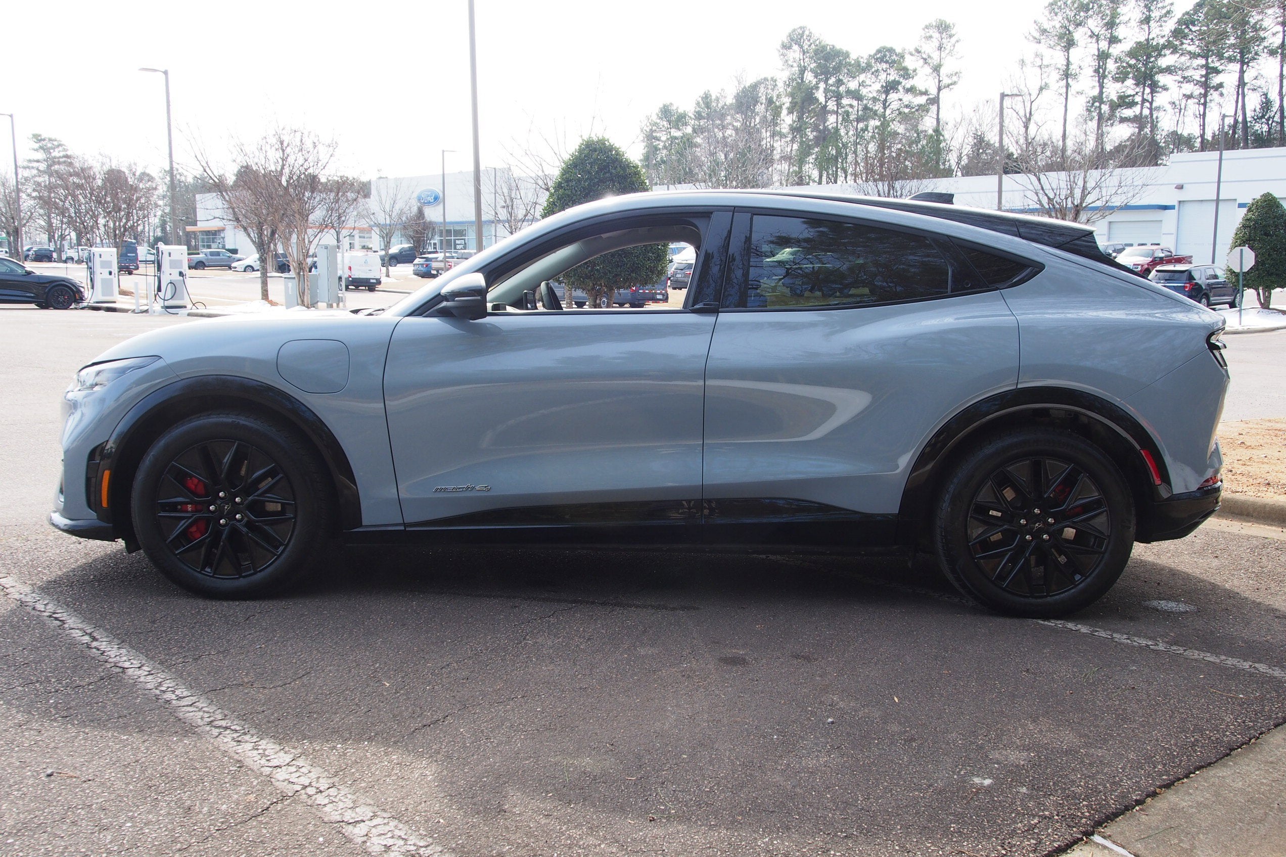 2025 Ford Mustang Mach-E Premium