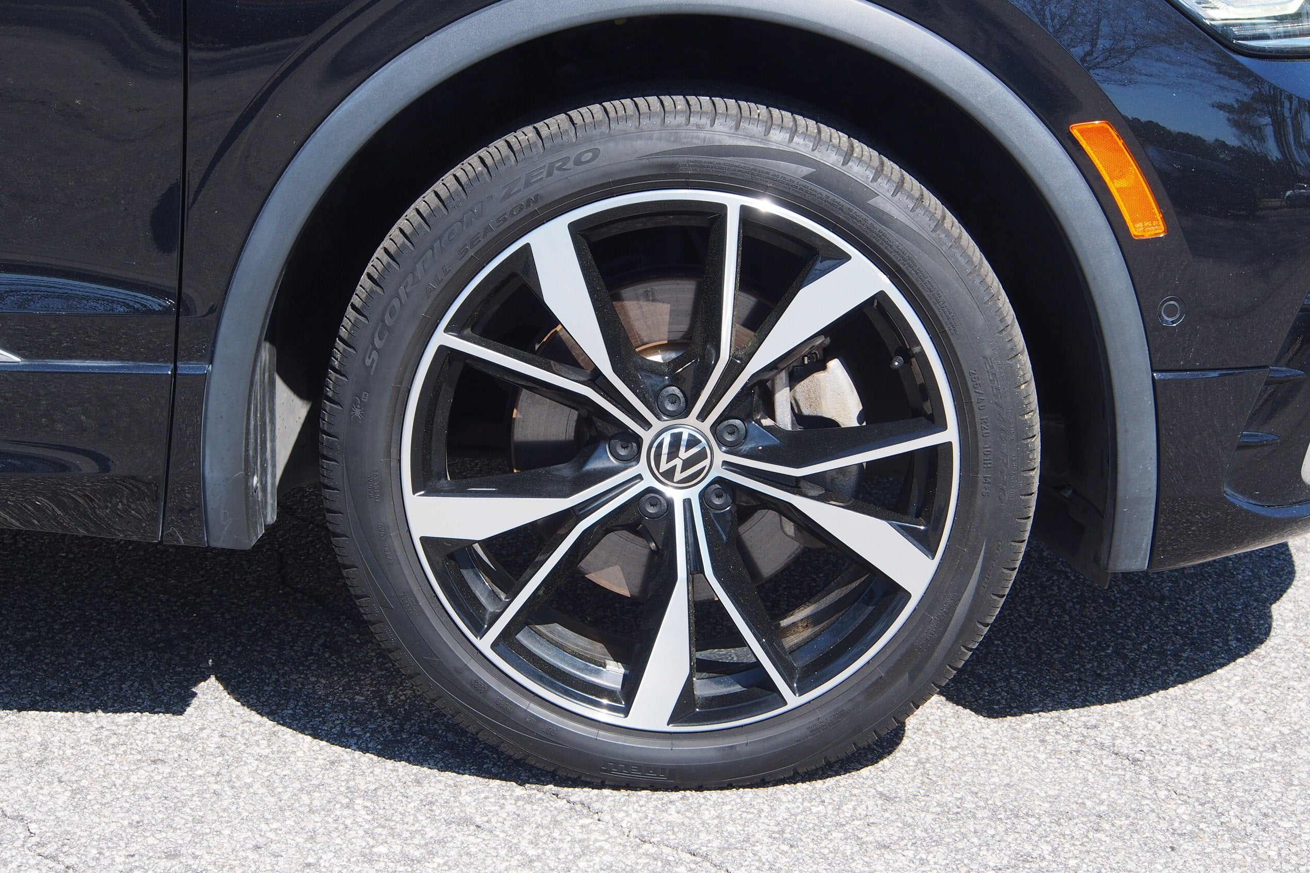 2022 Volkswagen Tiguan SEL R-Line