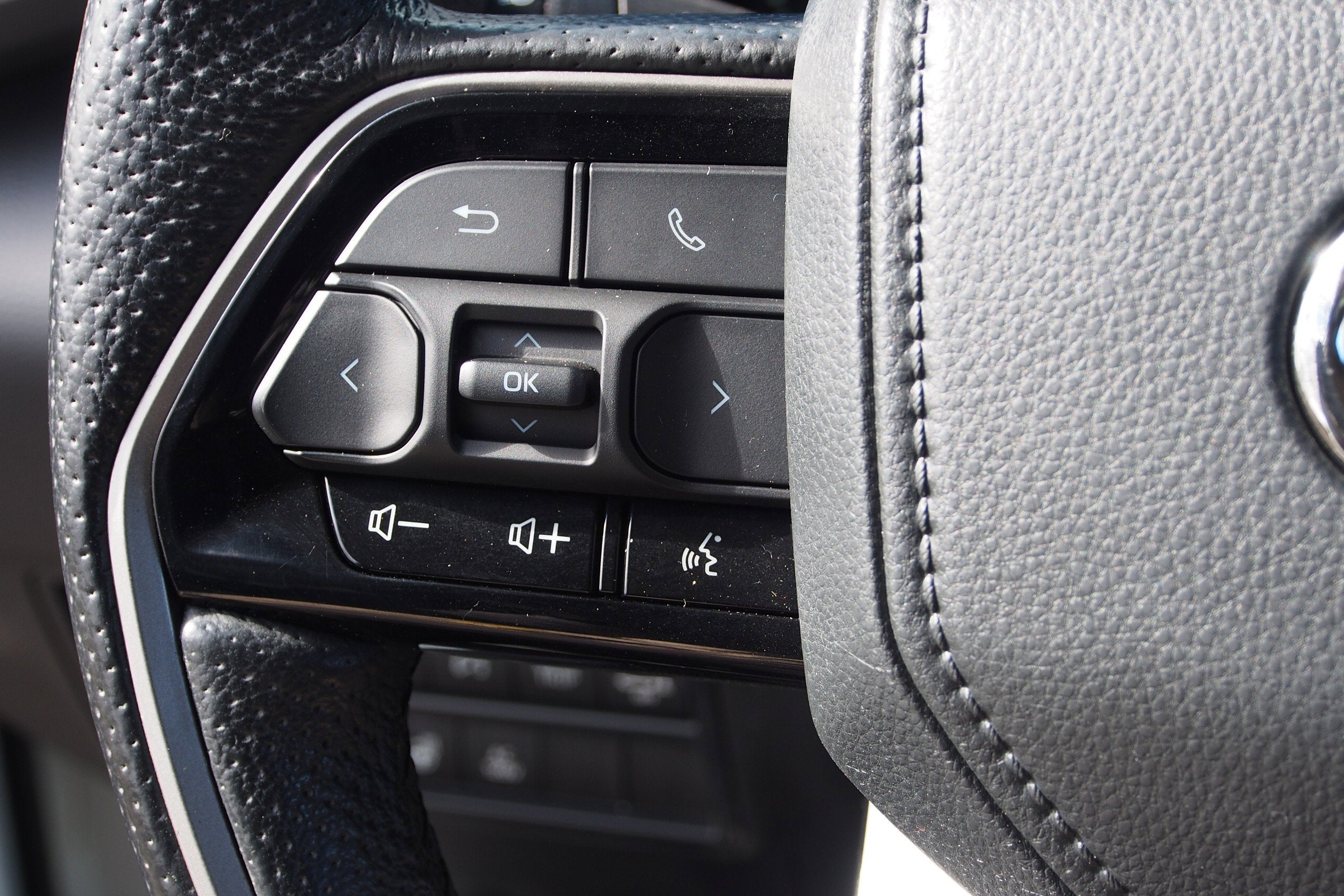 2022 Toyota Tundra 4WD SR5