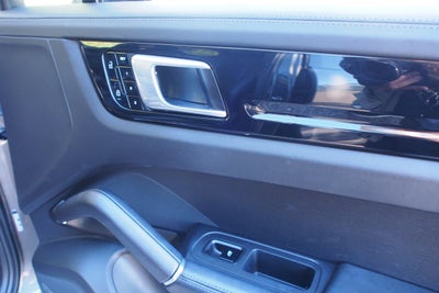 2021 Porsche Cayenne Base
