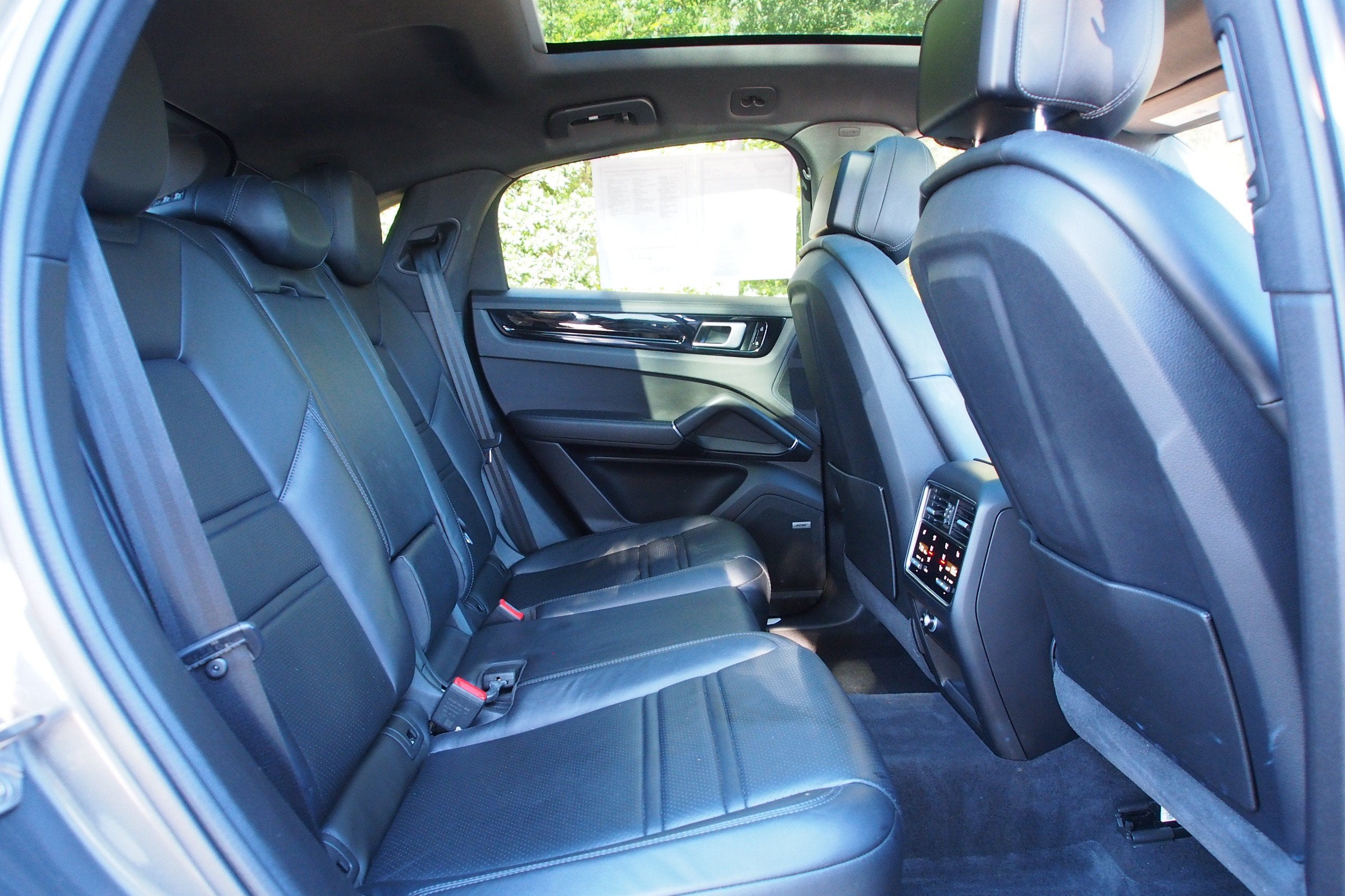 2021 Porsche Cayenne Base