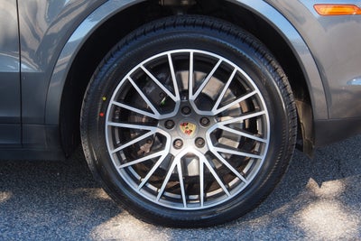 2021 Porsche Cayenne Base