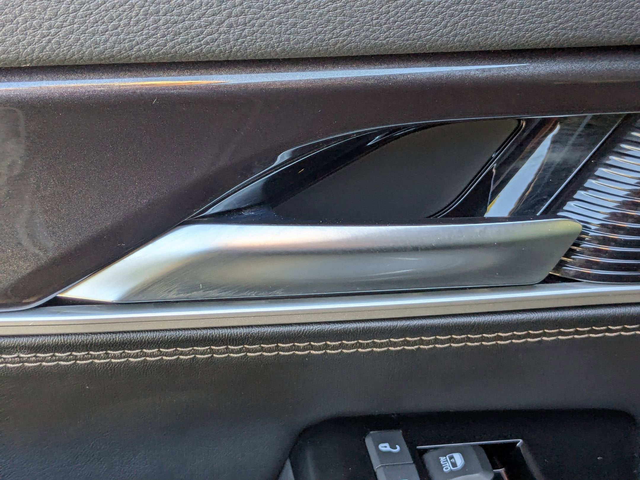 2024 Jeep Wagoneer Base