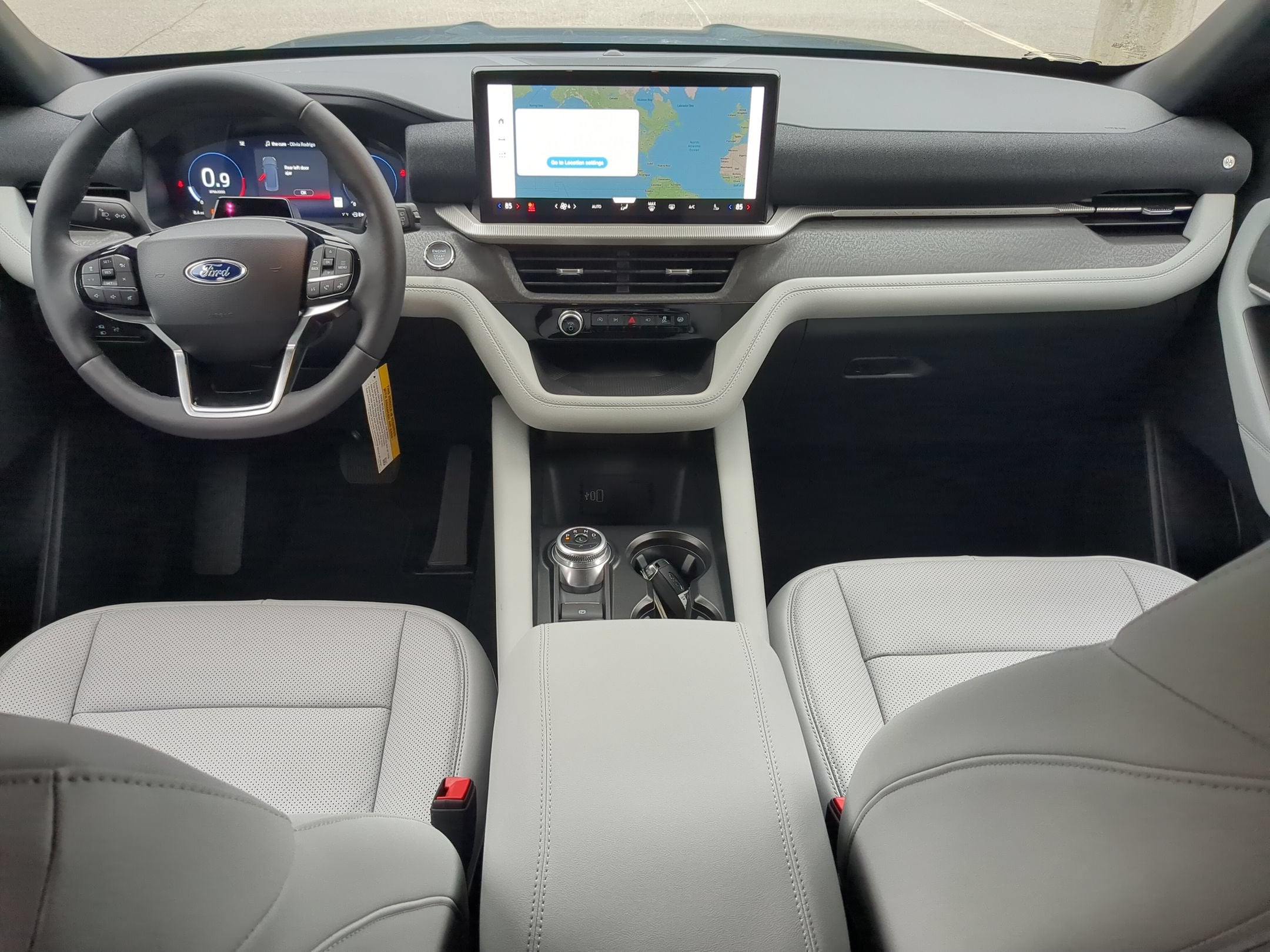 2027 Ford Explorer Platinum
