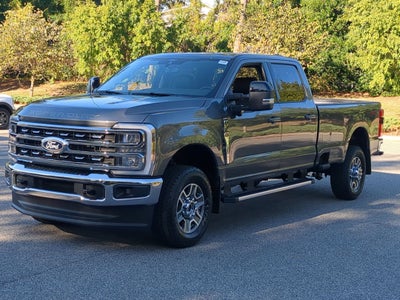 2027 Ford Super Duty F-350 SRW LARIAT