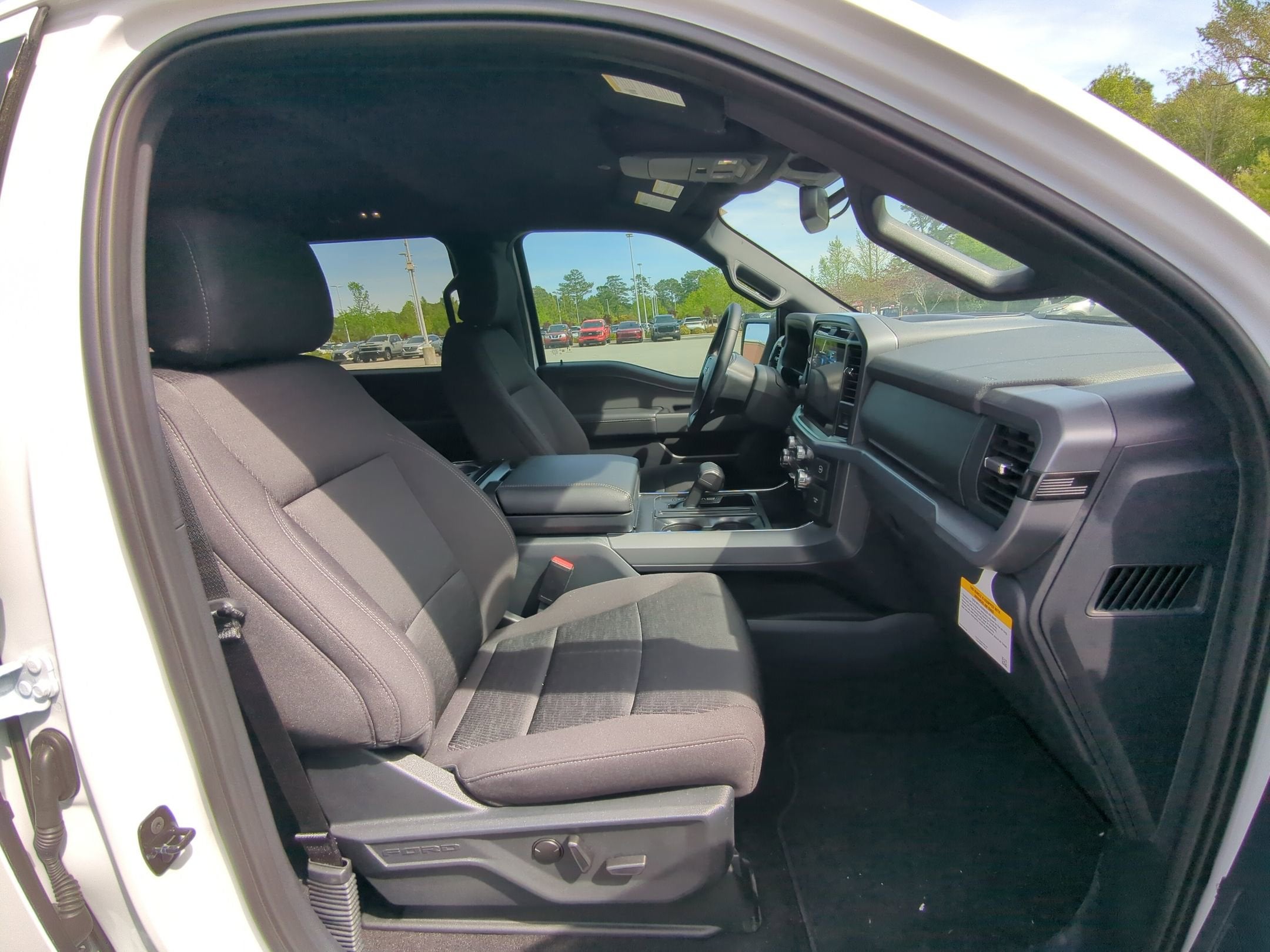 2025 Ford F-150 XLT - Crossroads Courtesy Demo