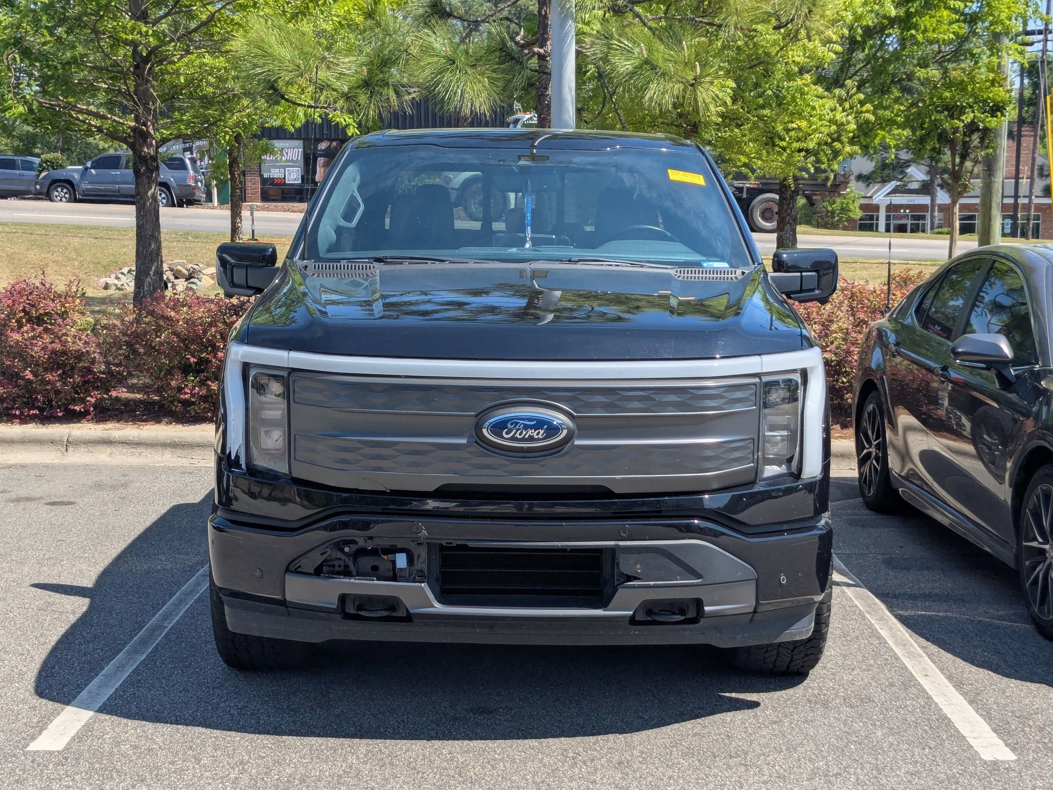2022 Ford F-150 Lightning LARIAT