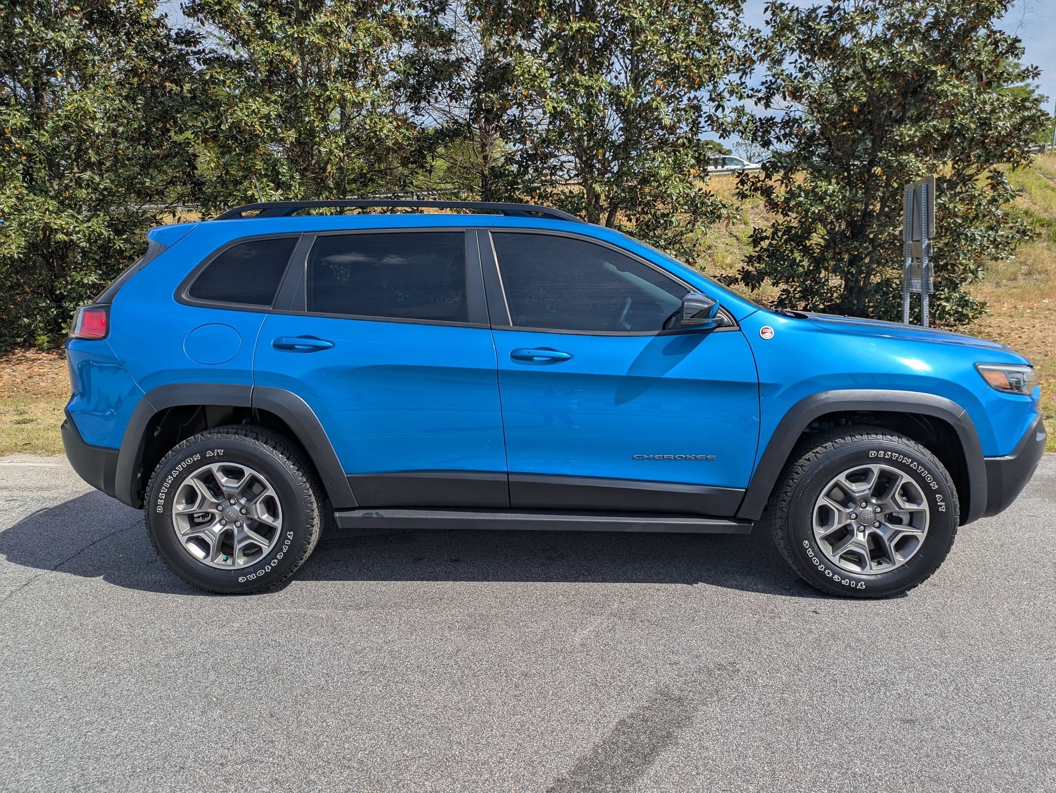2022 Jeep Cherokee Trailhawk