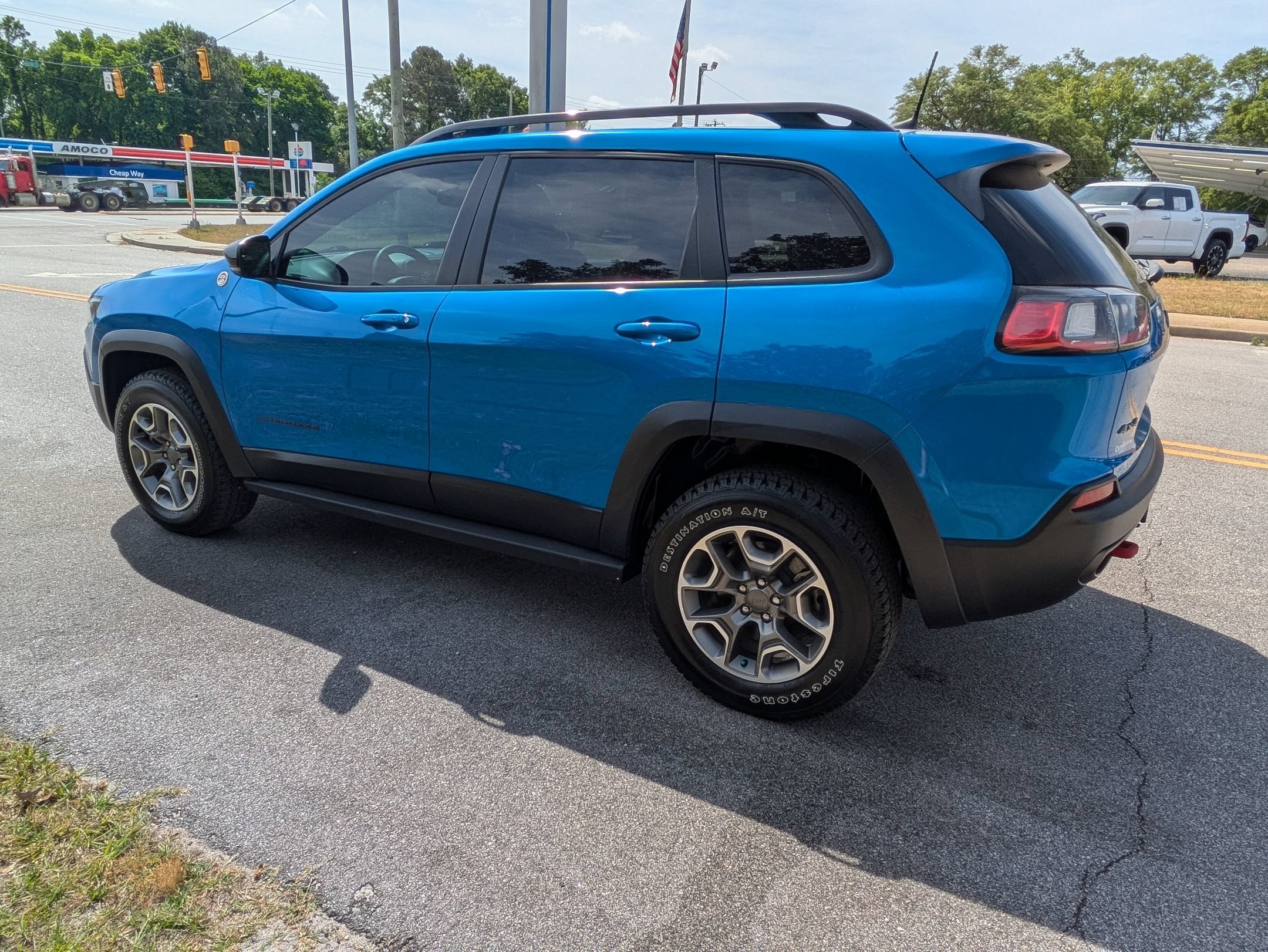 2022 Jeep Cherokee Trailhawk