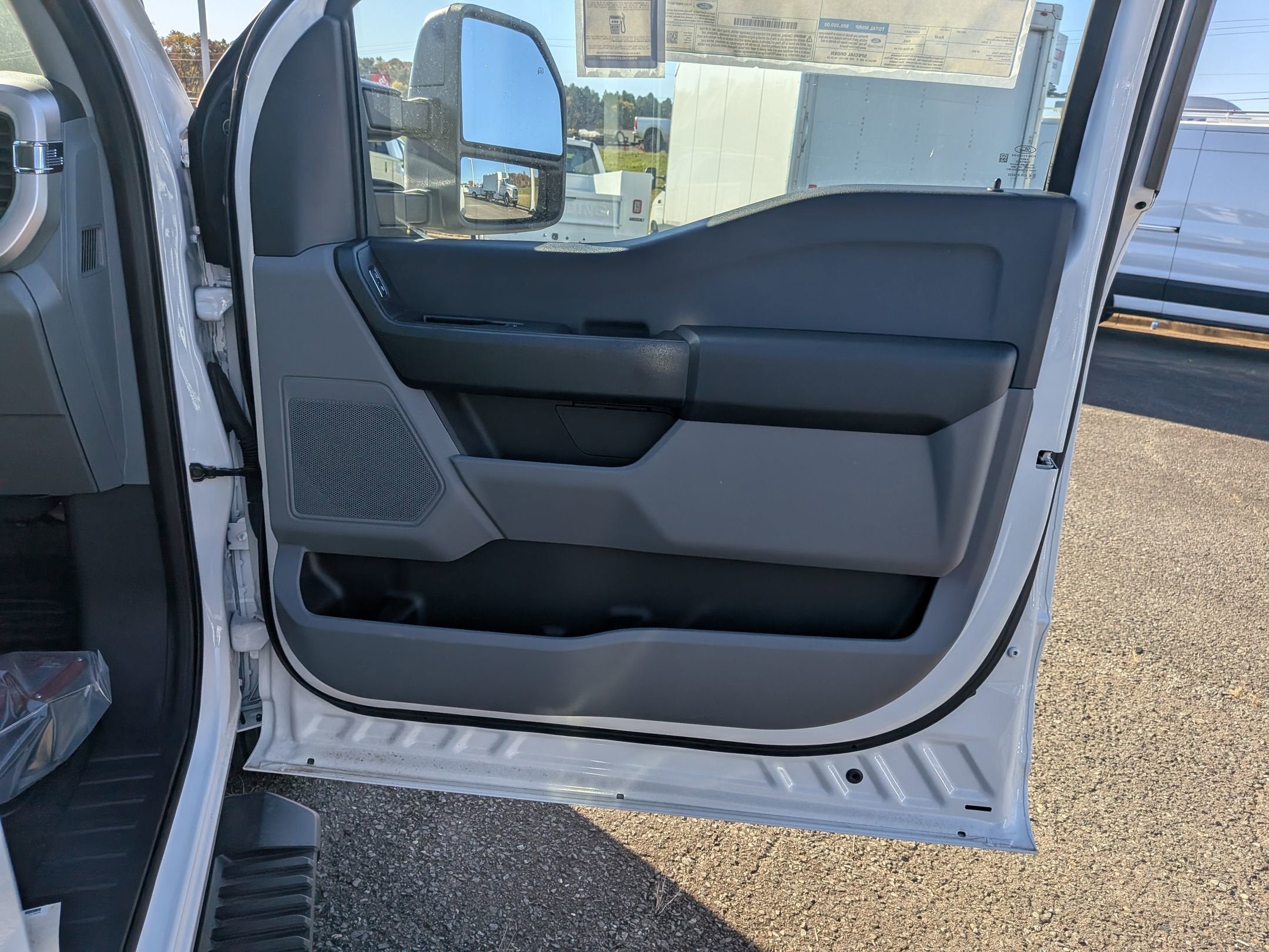 2024 Ford Super Duty F-350 DRW XL