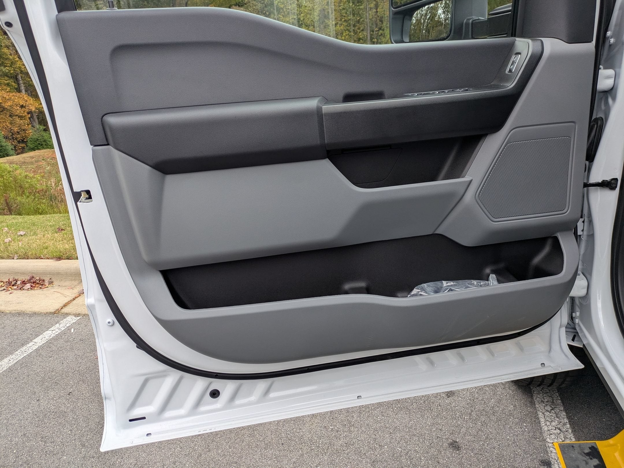2026 Ford F-350 Super Duty Chassis Cab XL - Photo 10