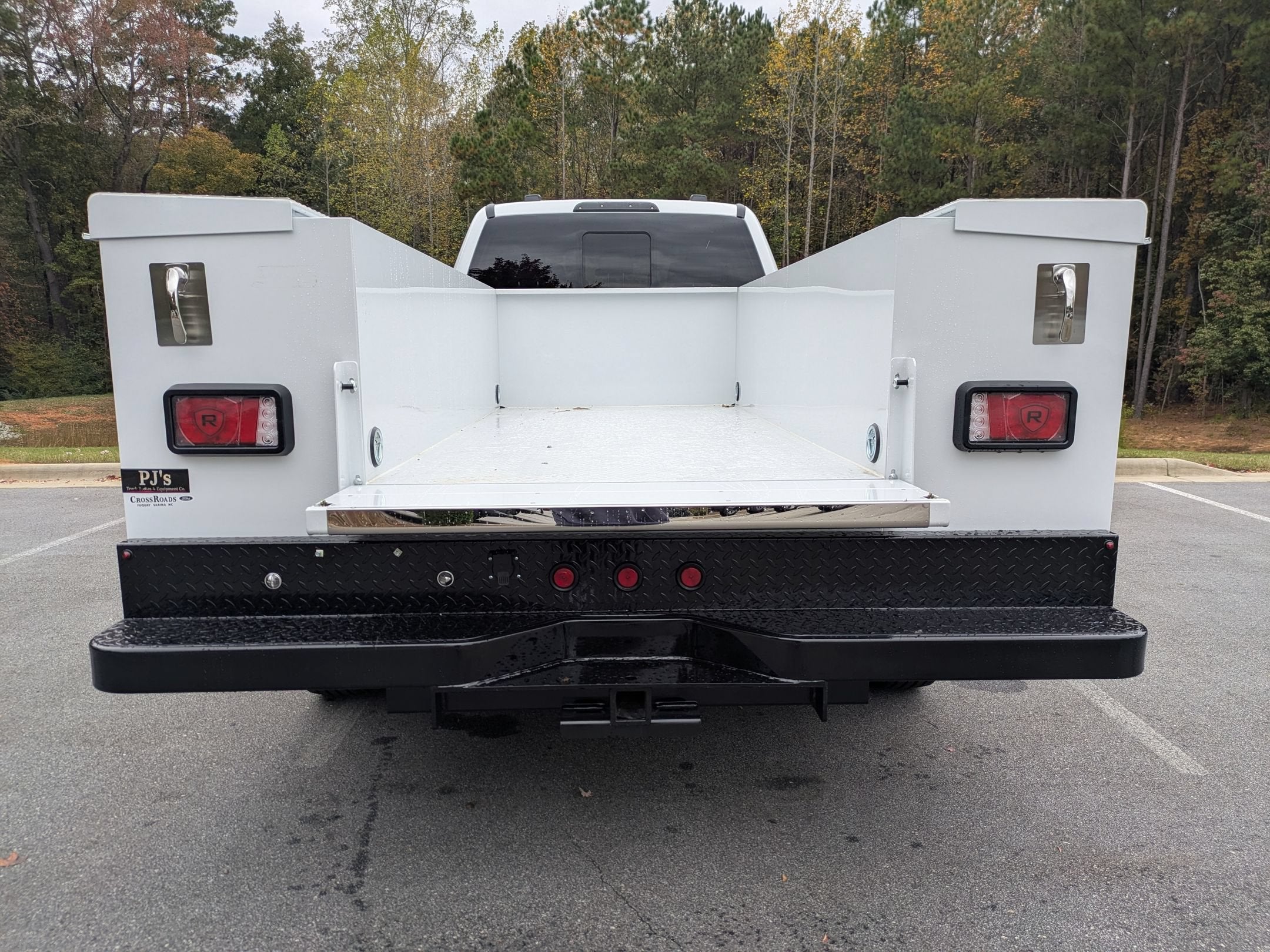 2026 Ford F-350 Super Duty Chassis Cab XL - Photo 29