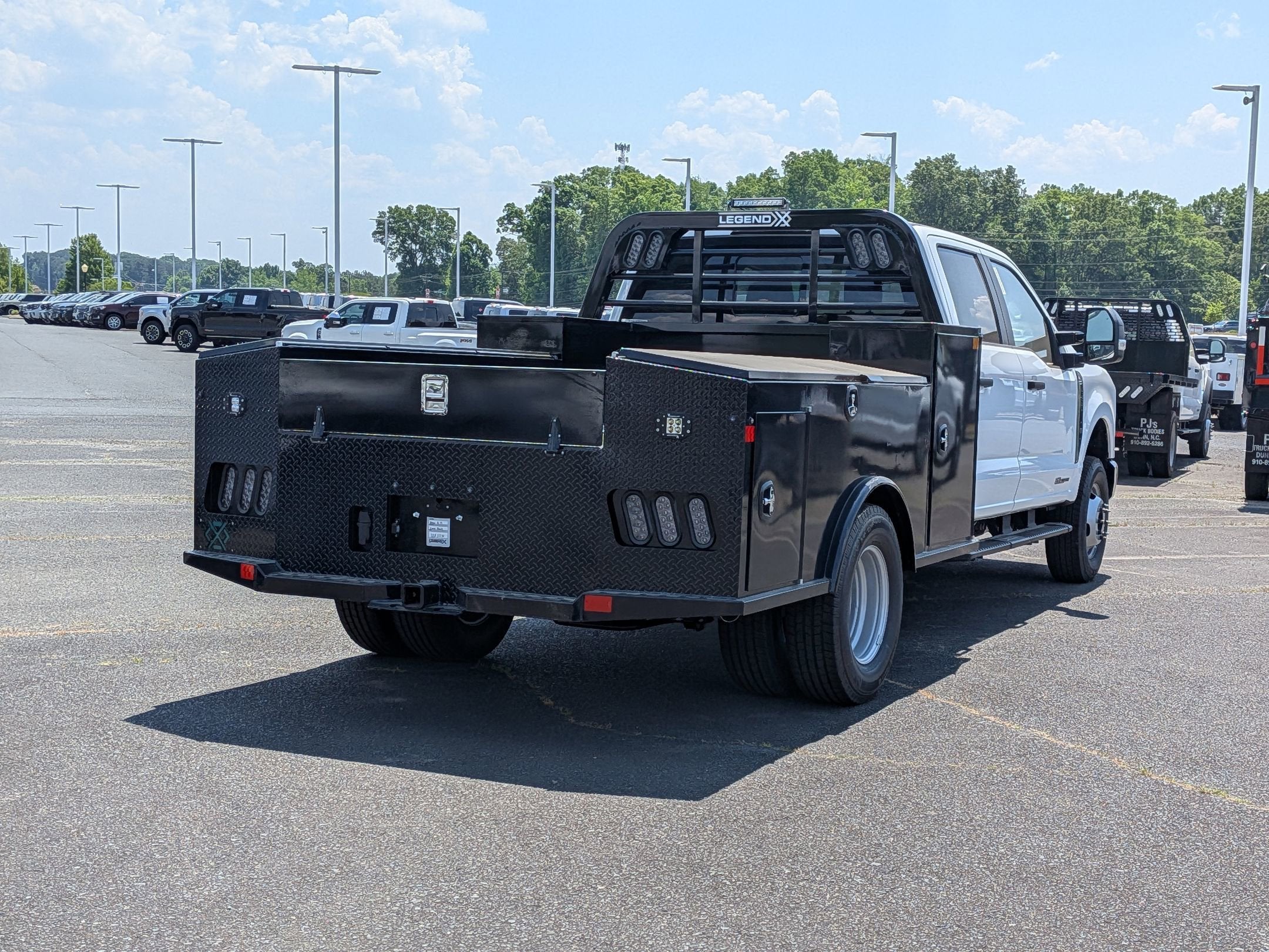 2026 Ford Super Duty F-350 DRW XL