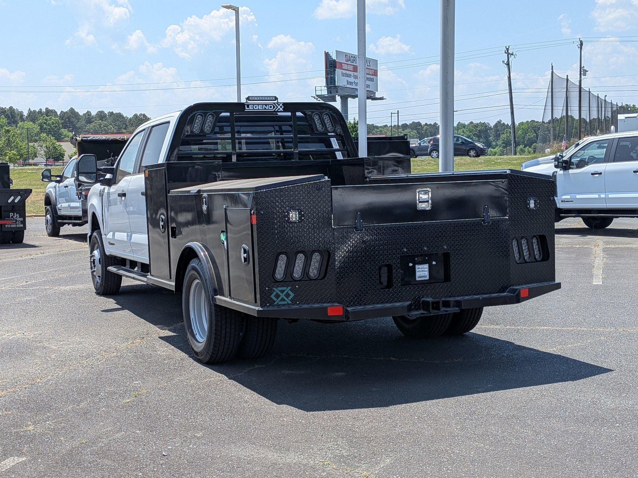 2026 Ford Super Duty F-350 DRW XL
