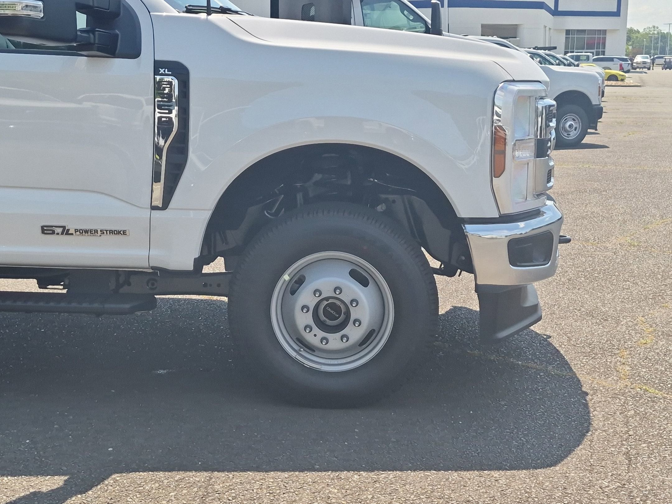 2026 Ford Super Duty F-350 DRW XL