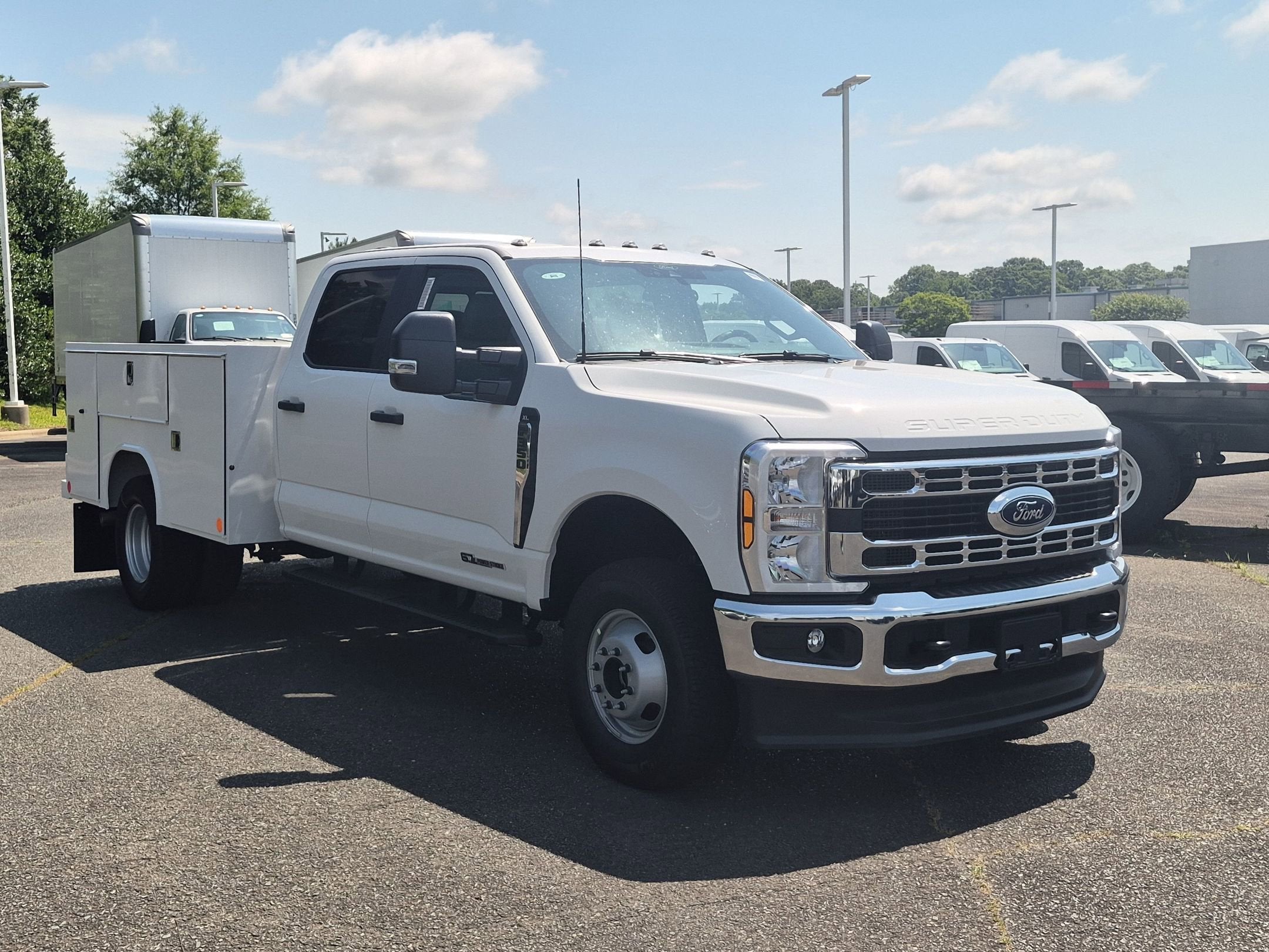 2026 Ford Super Duty F-350 DRW XL