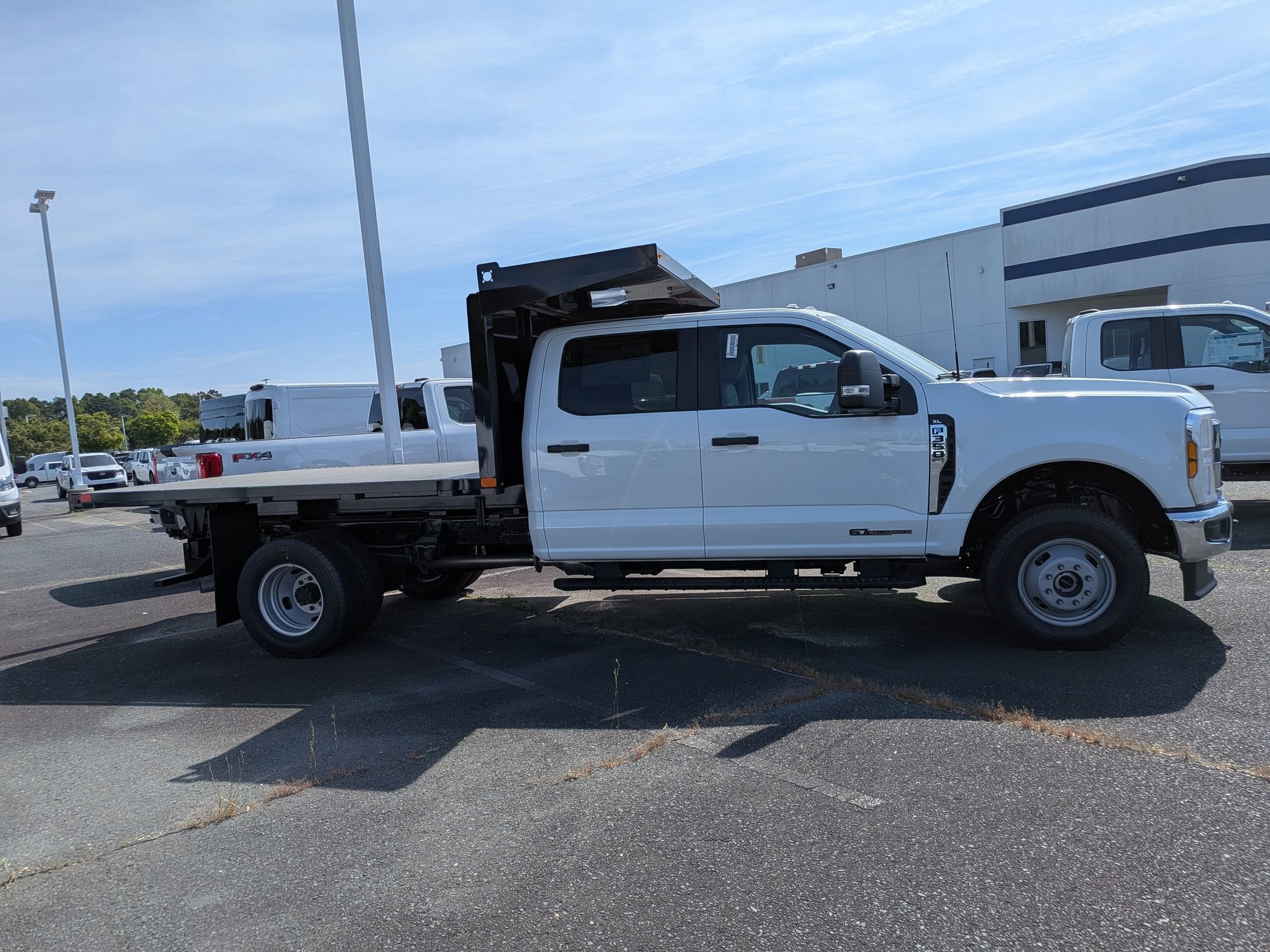 2026 Ford Super Duty F-350 DRW XL