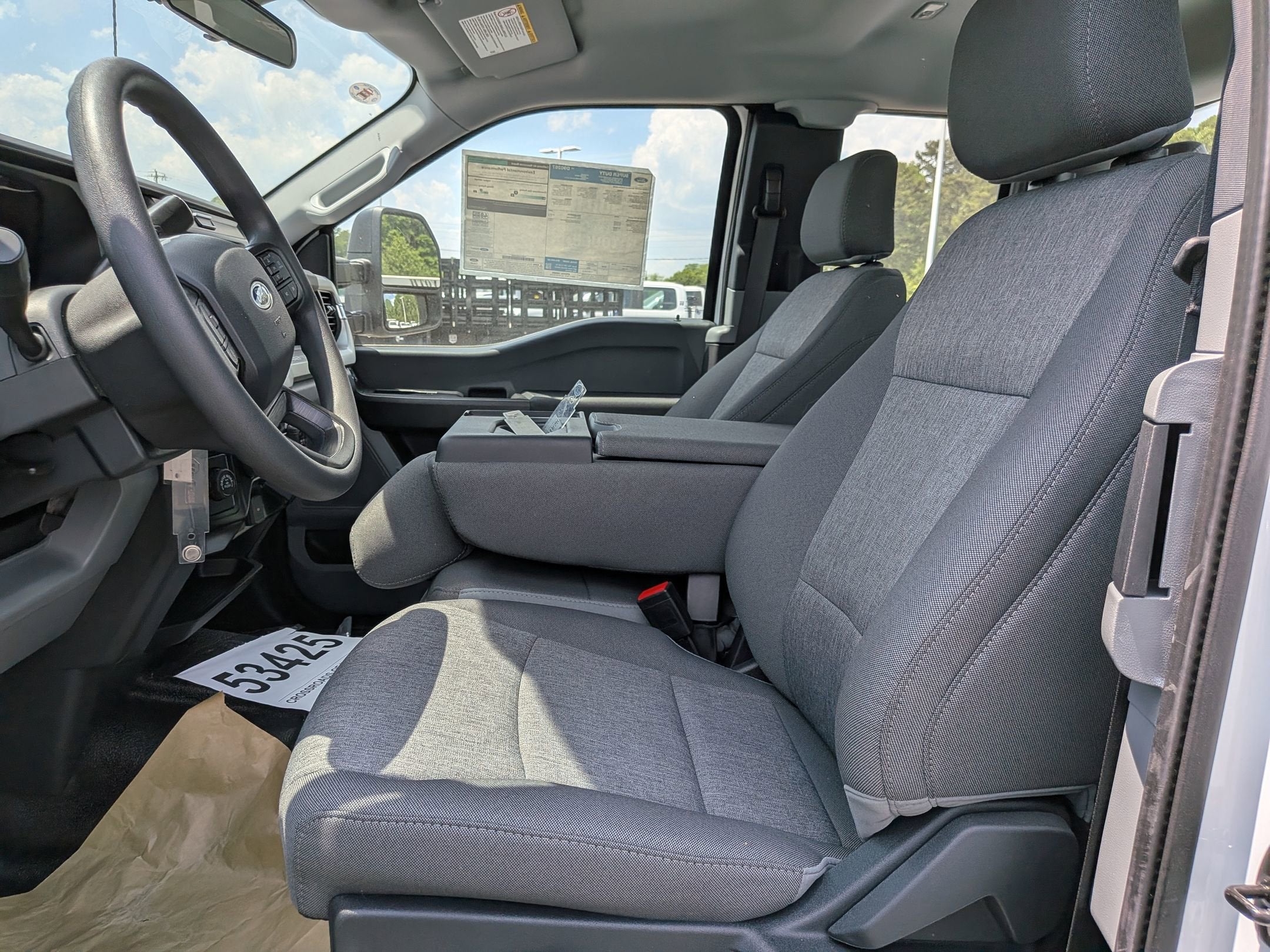 2025 Ford Super Duty F-350 SRW XL