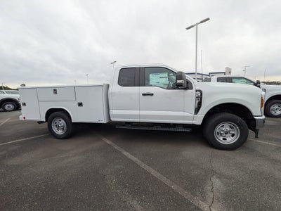 2025 Ford Super Duty F-350 SRW XL