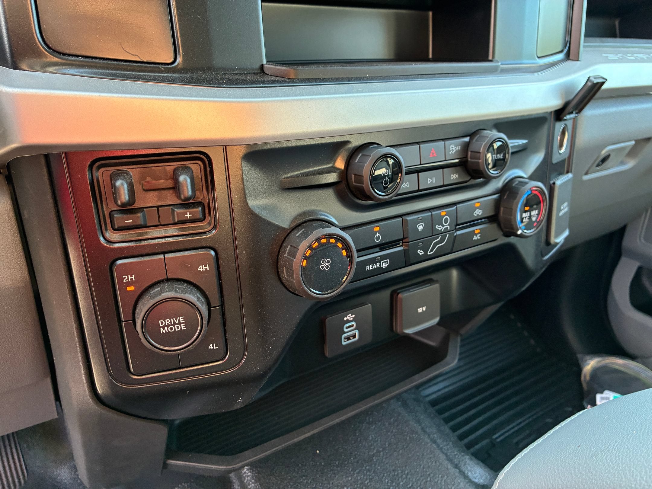2026 Ford Super Duty F-450 DRW XL