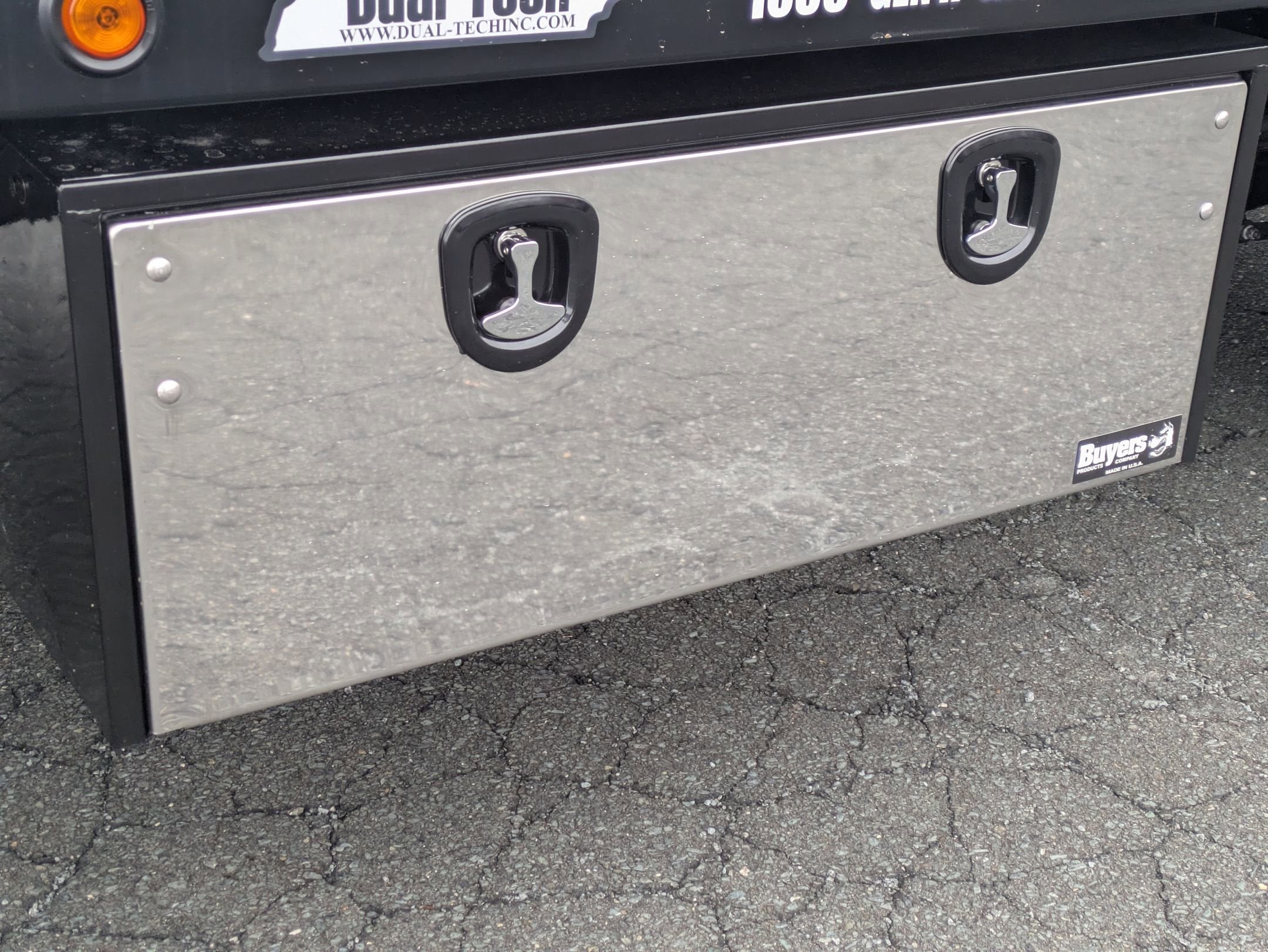 2025 Ford Super Duty F-600 DRW XL