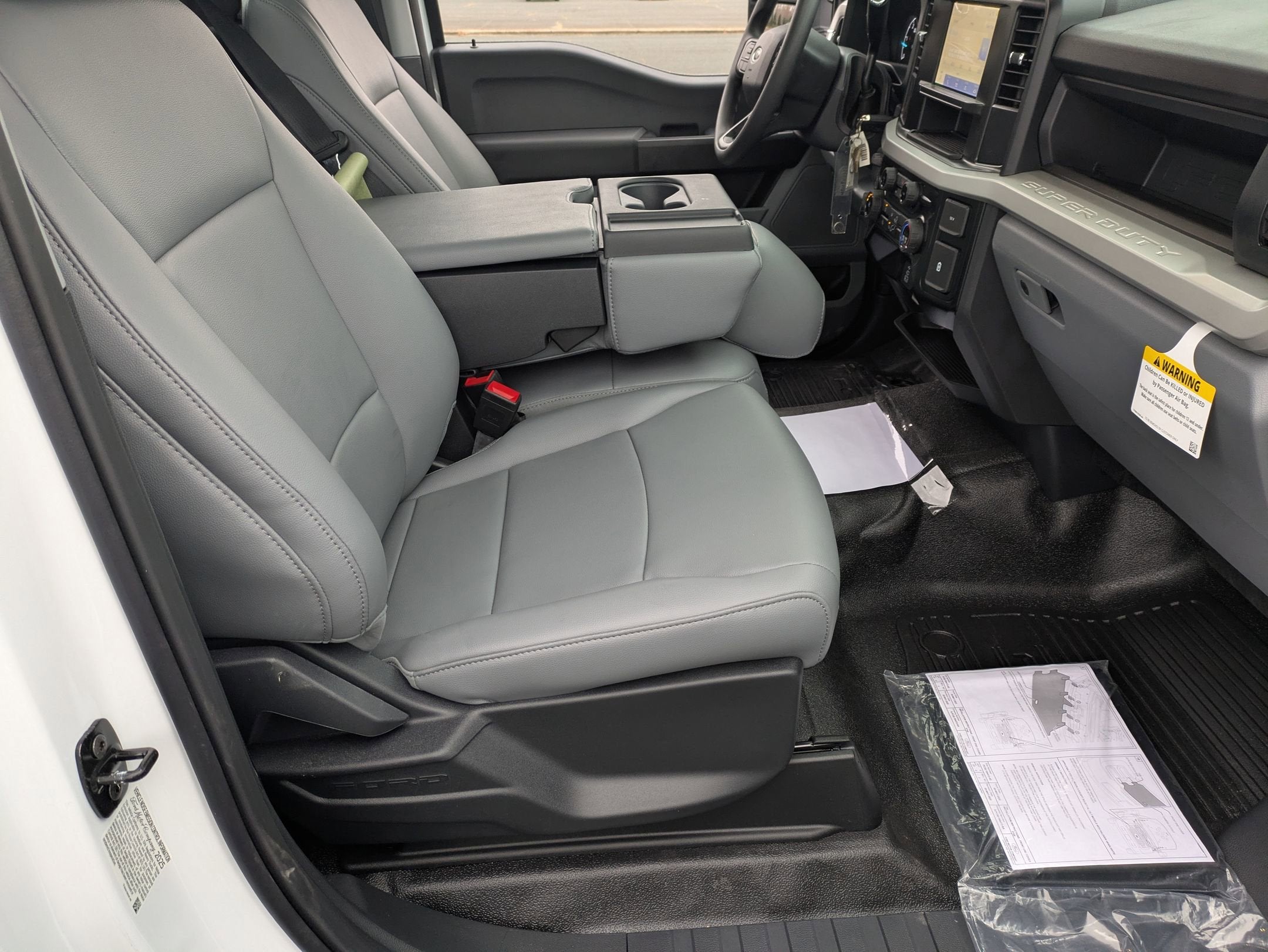 2025 Ford Super Duty F-600 DRW XL