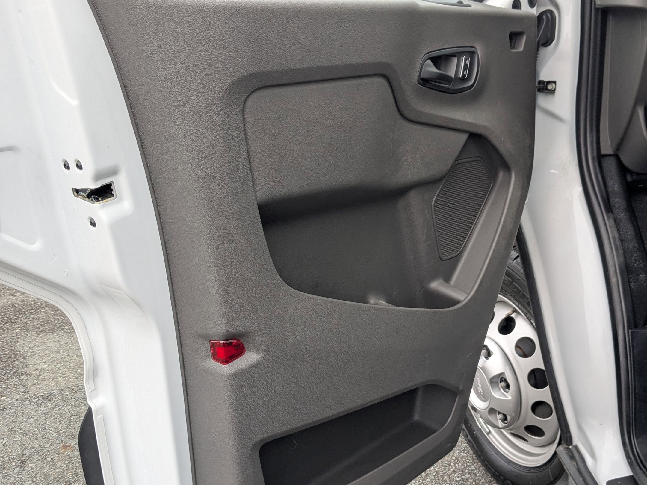 2024 Ford Transit Cutaway 12FT Box