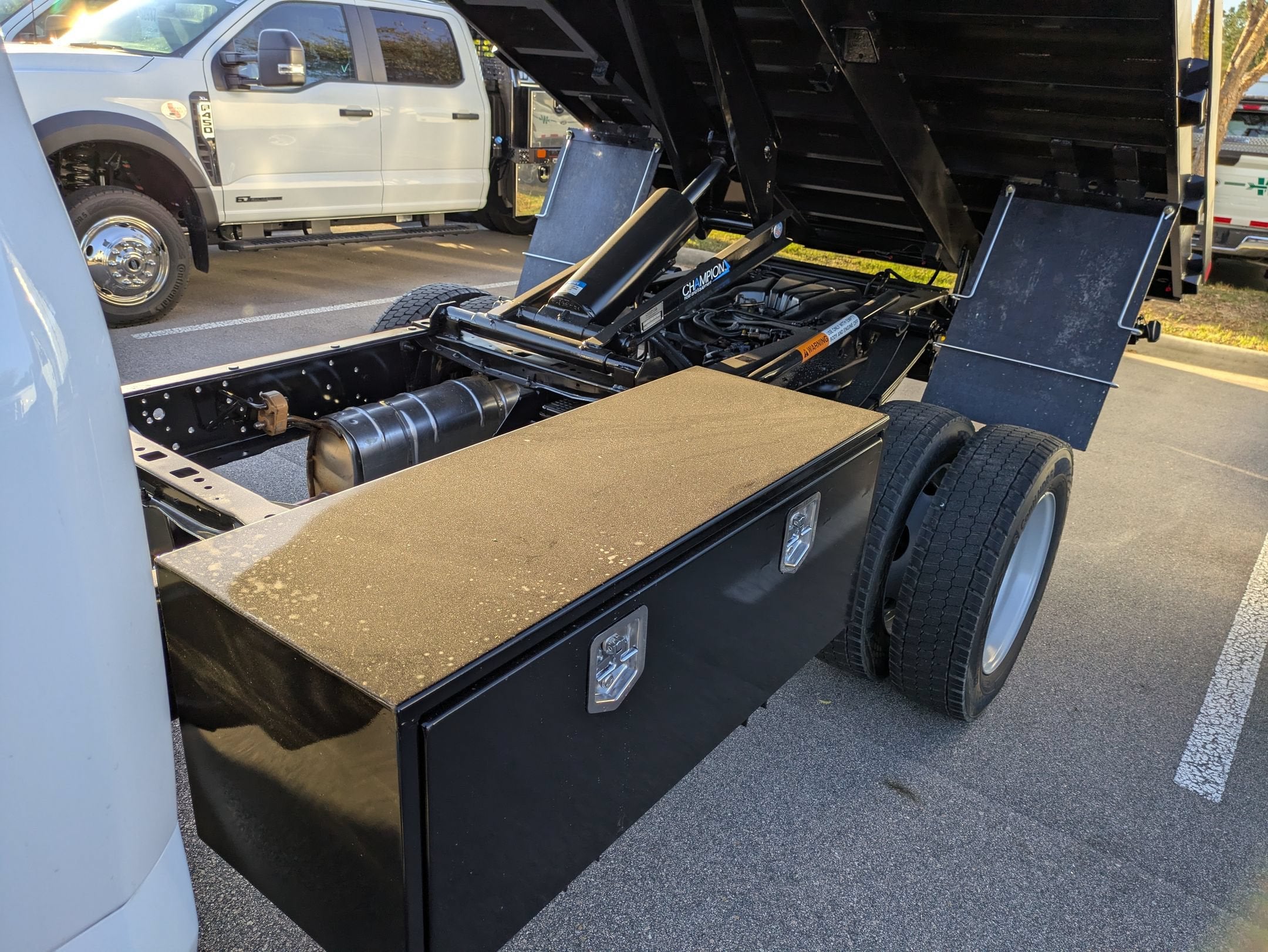 2026 Ford F-450 Super Duty Chassis Cab XL - Photo 28
