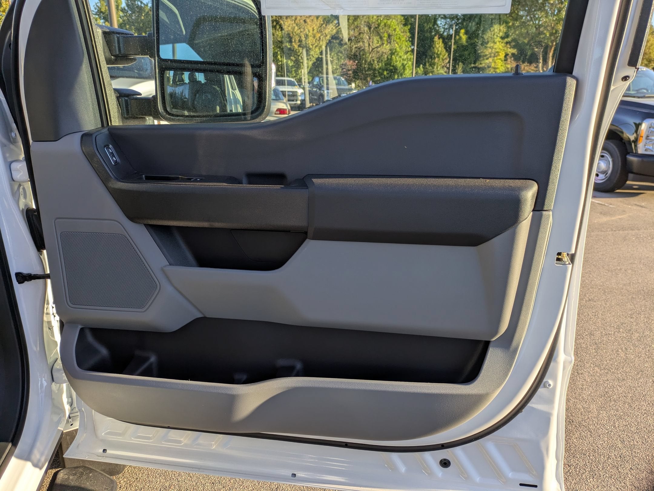 2026 Ford F-450 Super Duty Chassis Cab XL - Photo 33