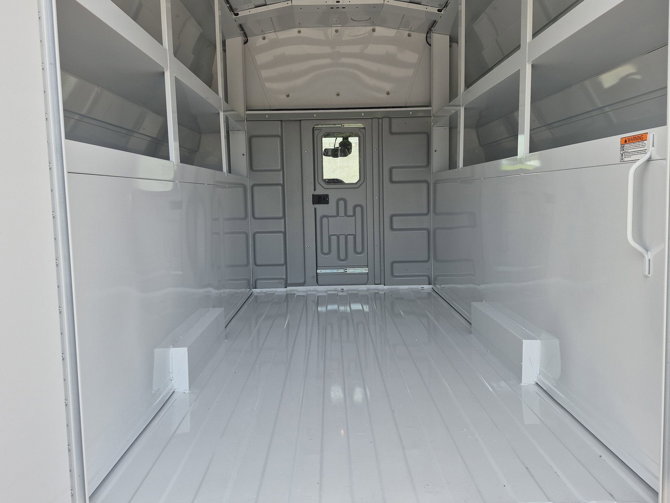 2027 Ford E-Series Cutaway Base