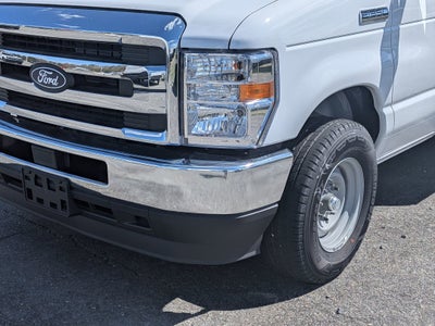 2026 Ford E-Series Cutaway Base