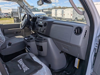 2026 Ford E-Series Cutaway Base