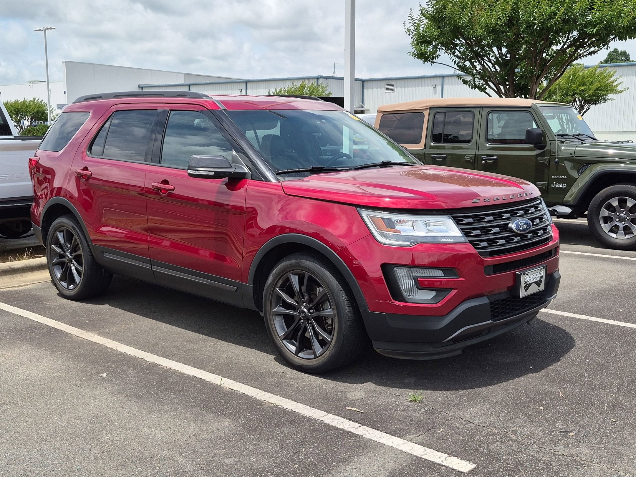 2017 Ford Explorer XLT FWD's photo