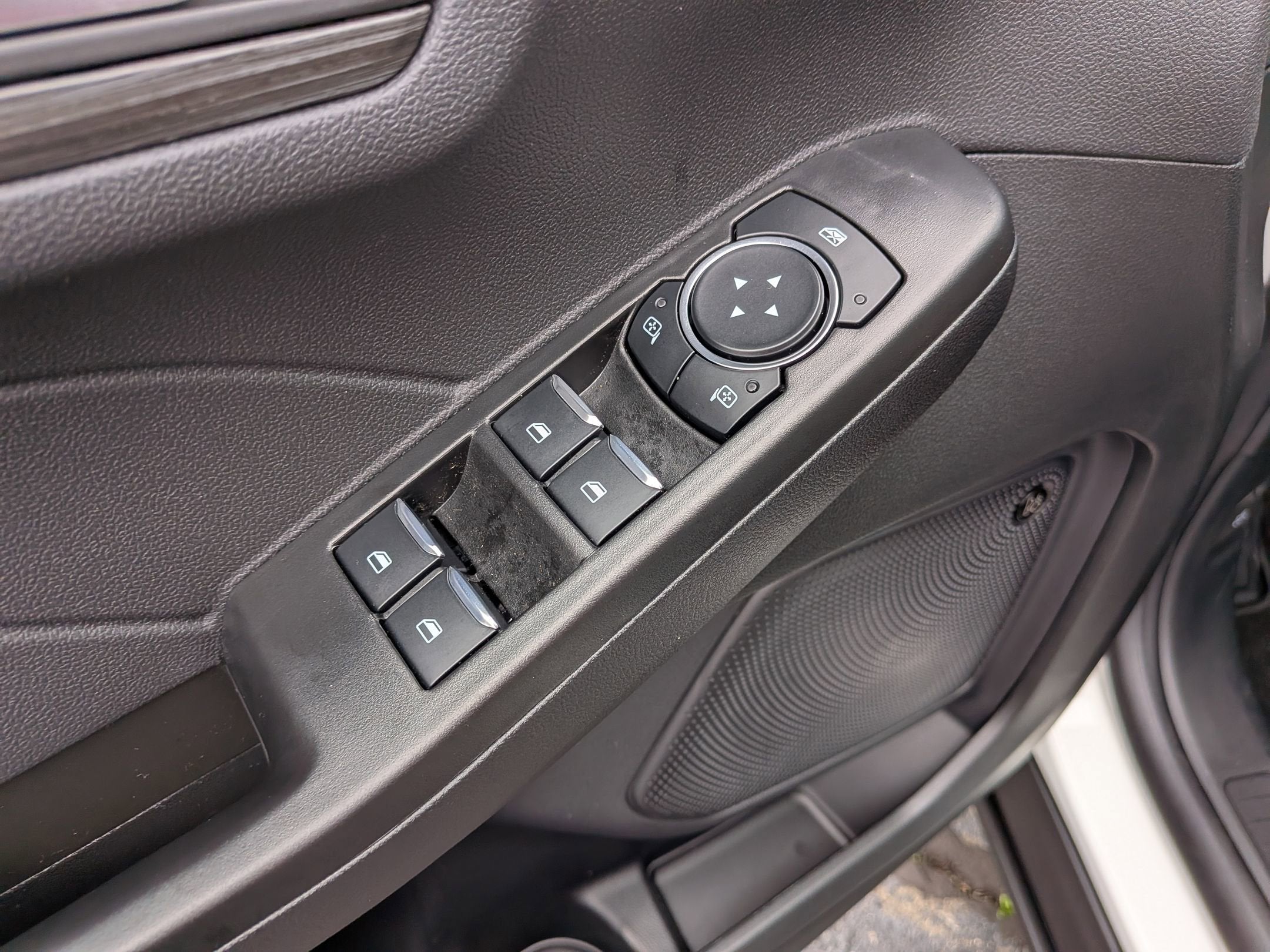 2026 Ford Escape Platinum