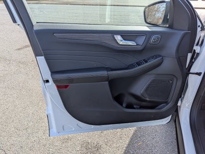 2026 Ford Escape Platinum