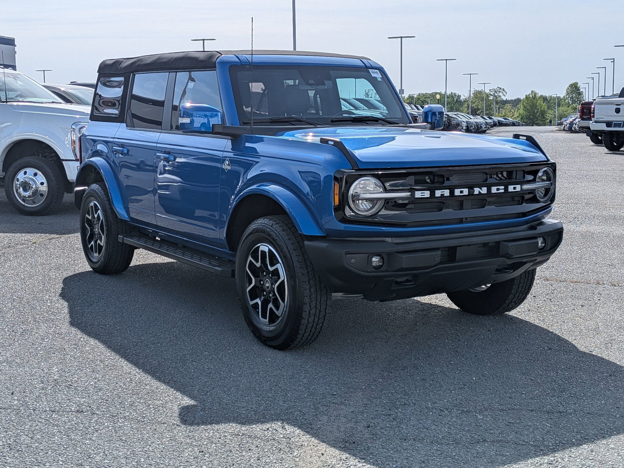 2023 Ford Bronco Outer Banks 4x4's photo