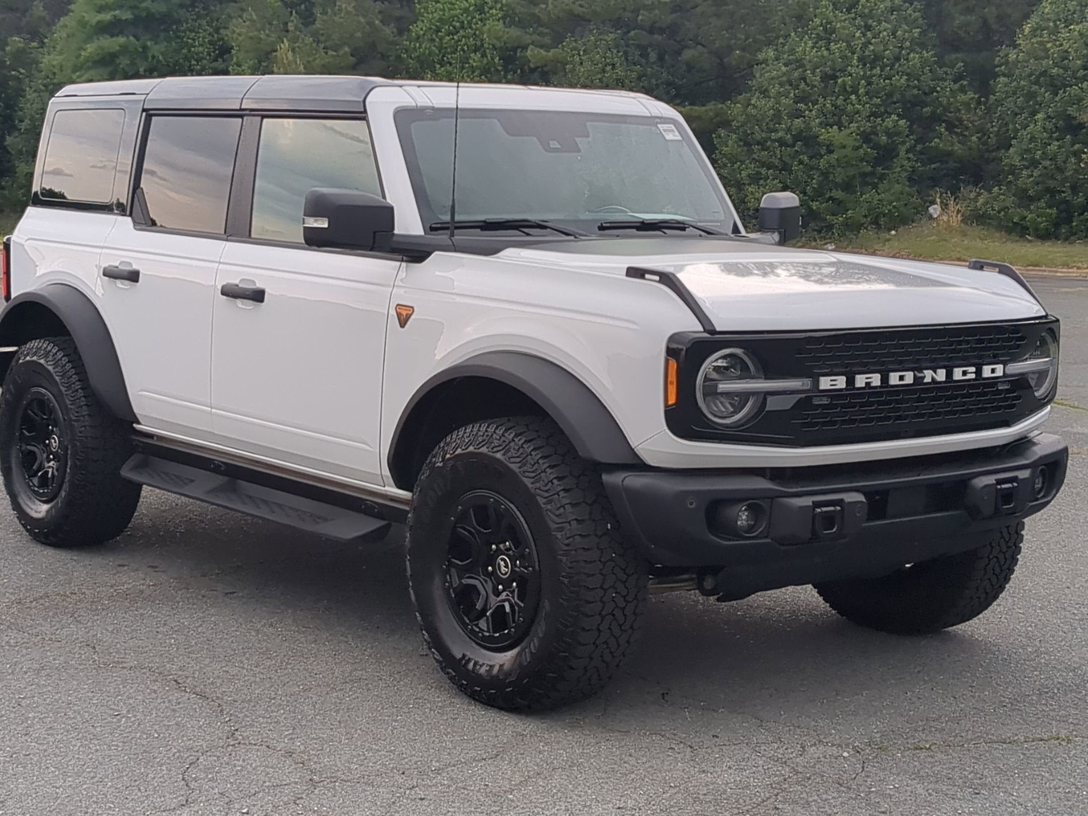 2025 Ford Bronco Badlands 4x4's photo