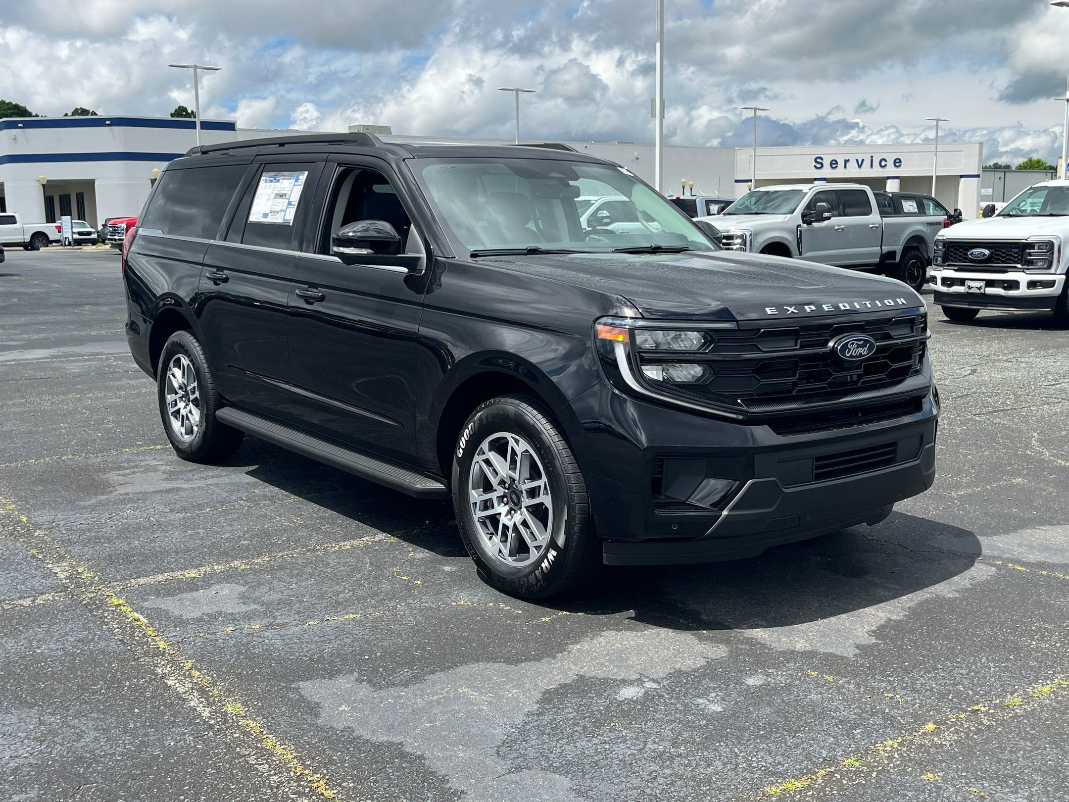 2026 Ford Expedition Max Active