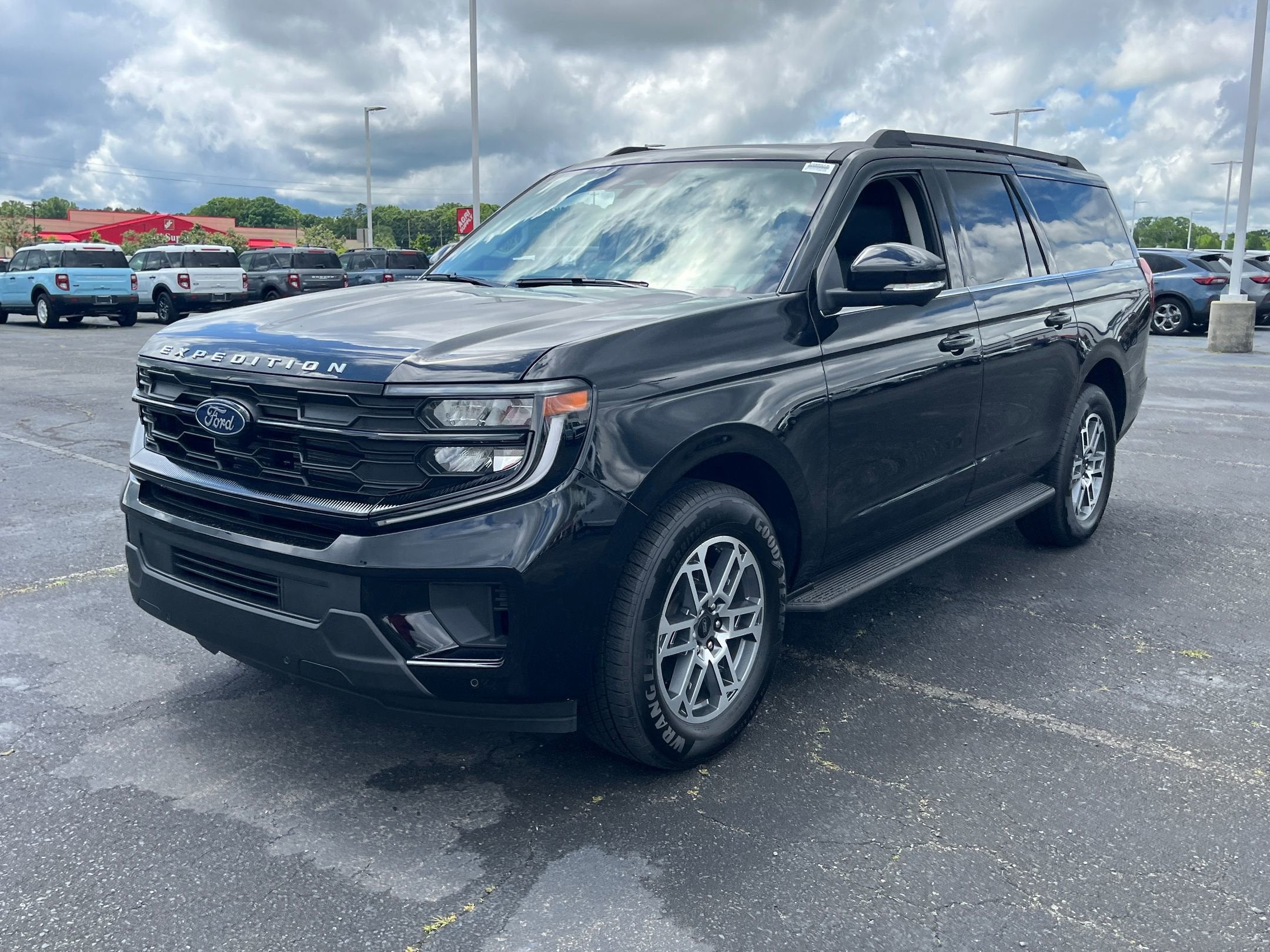2026 Ford Expedition Max Active
