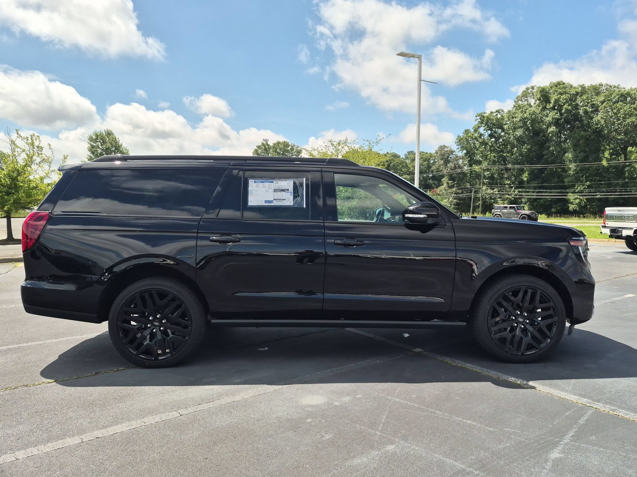 2027 Ford Expedition Max Platinum