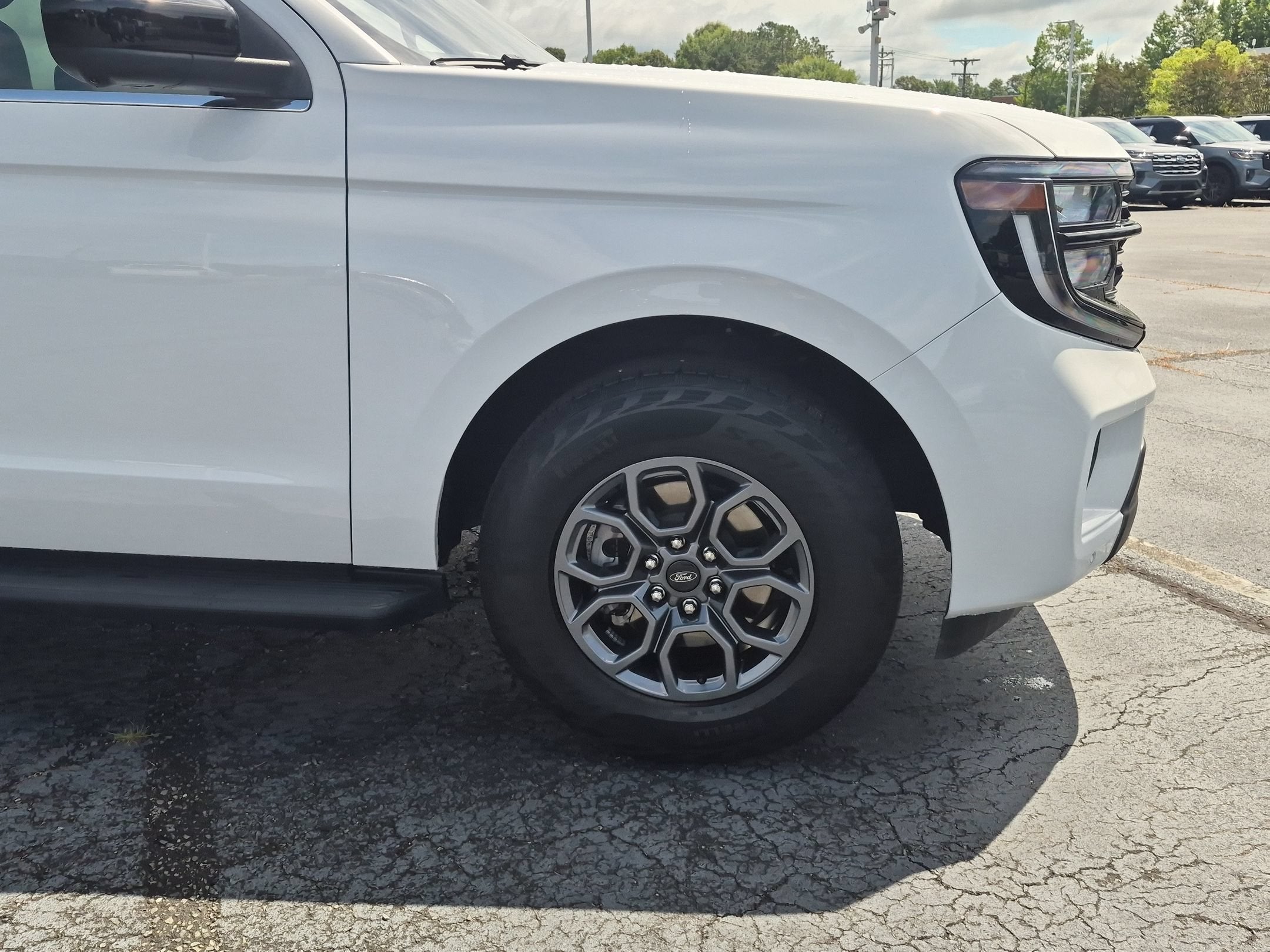 2025 Ford Expedition Active