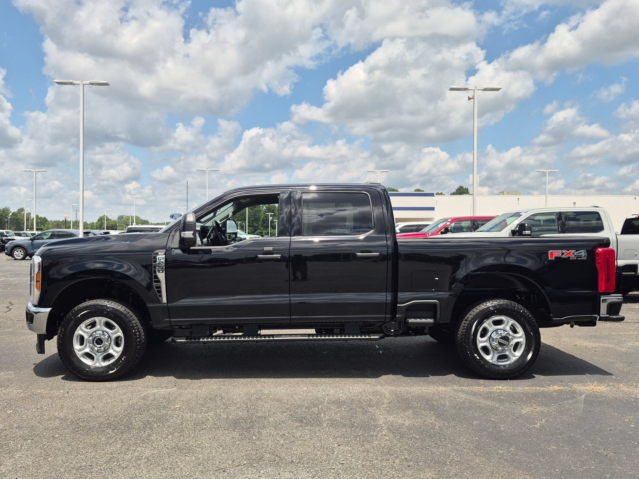 2026 Ford Super Duty F-250 SRW XLT