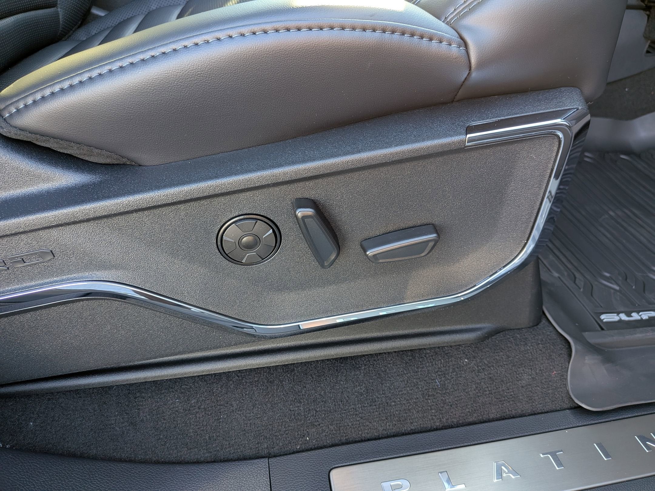 2026 Ford Super Duty F-350 SRW Platinum