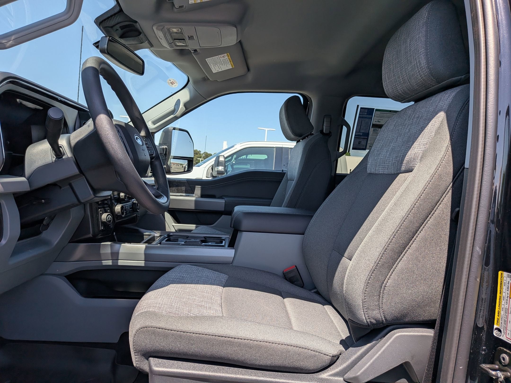 2026 Ford Super Duty F-350 SRW XLT